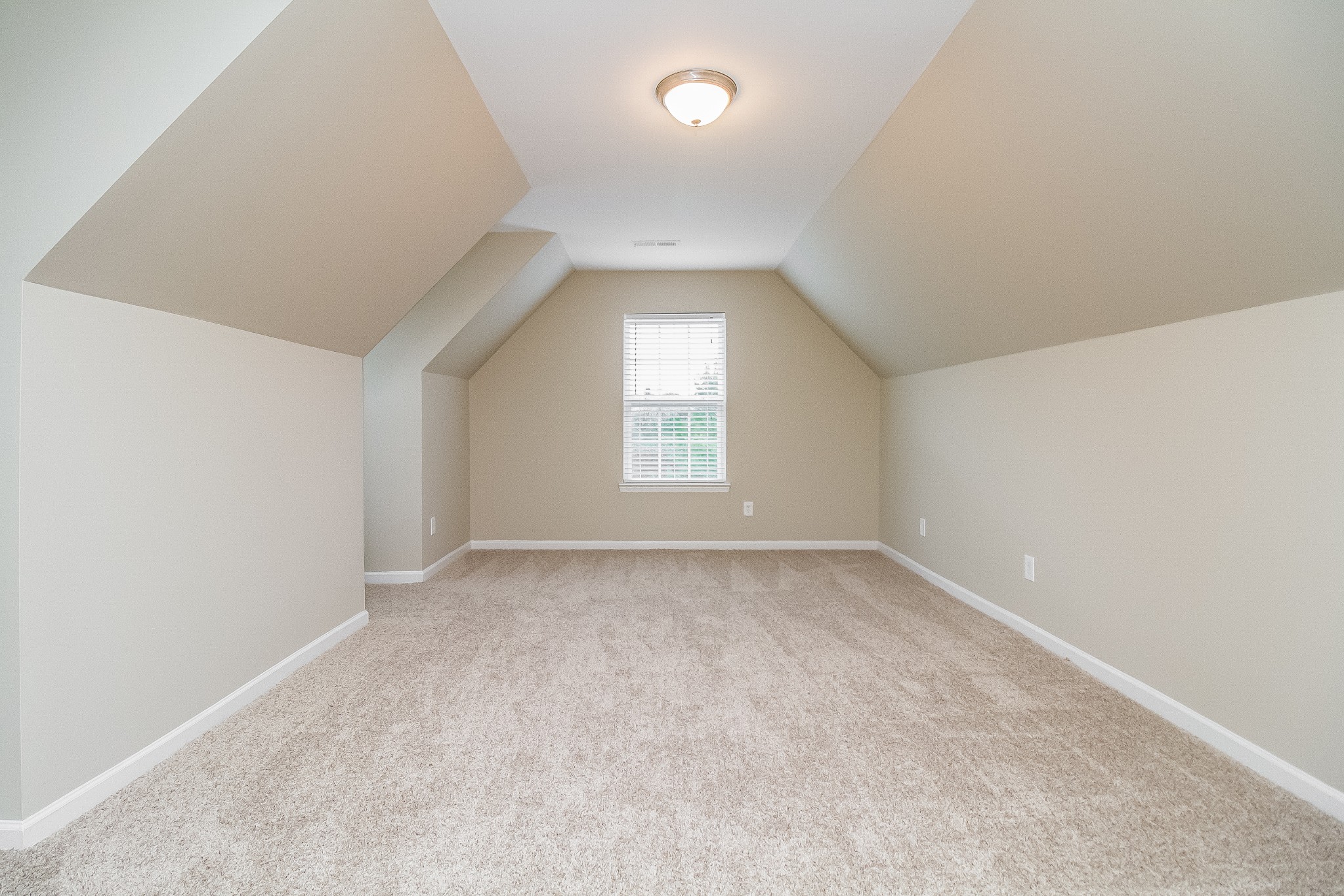 Image 11 of 16 For 4701 181st Court