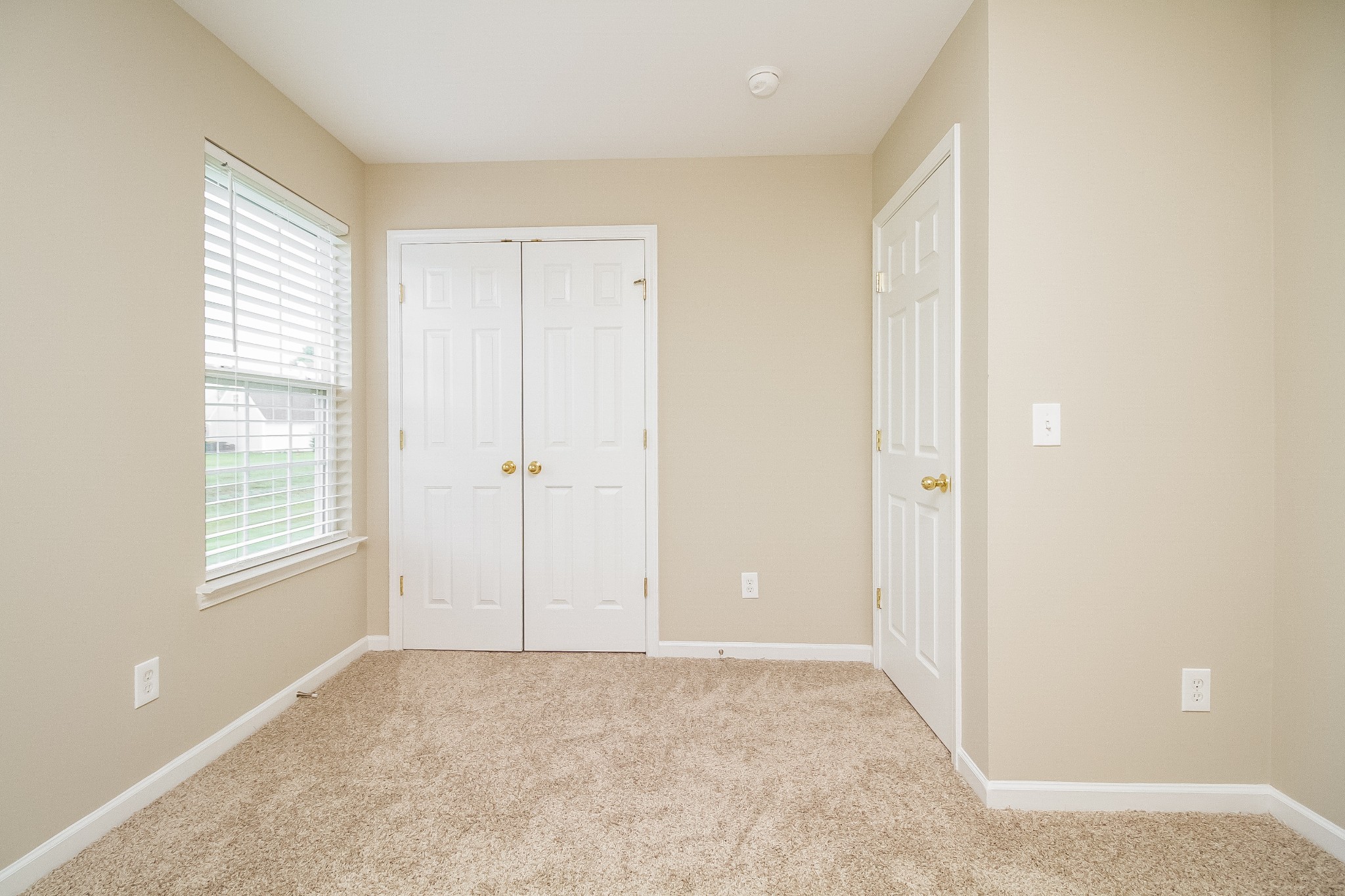 Image 12 of 16 For 4701 181st Court