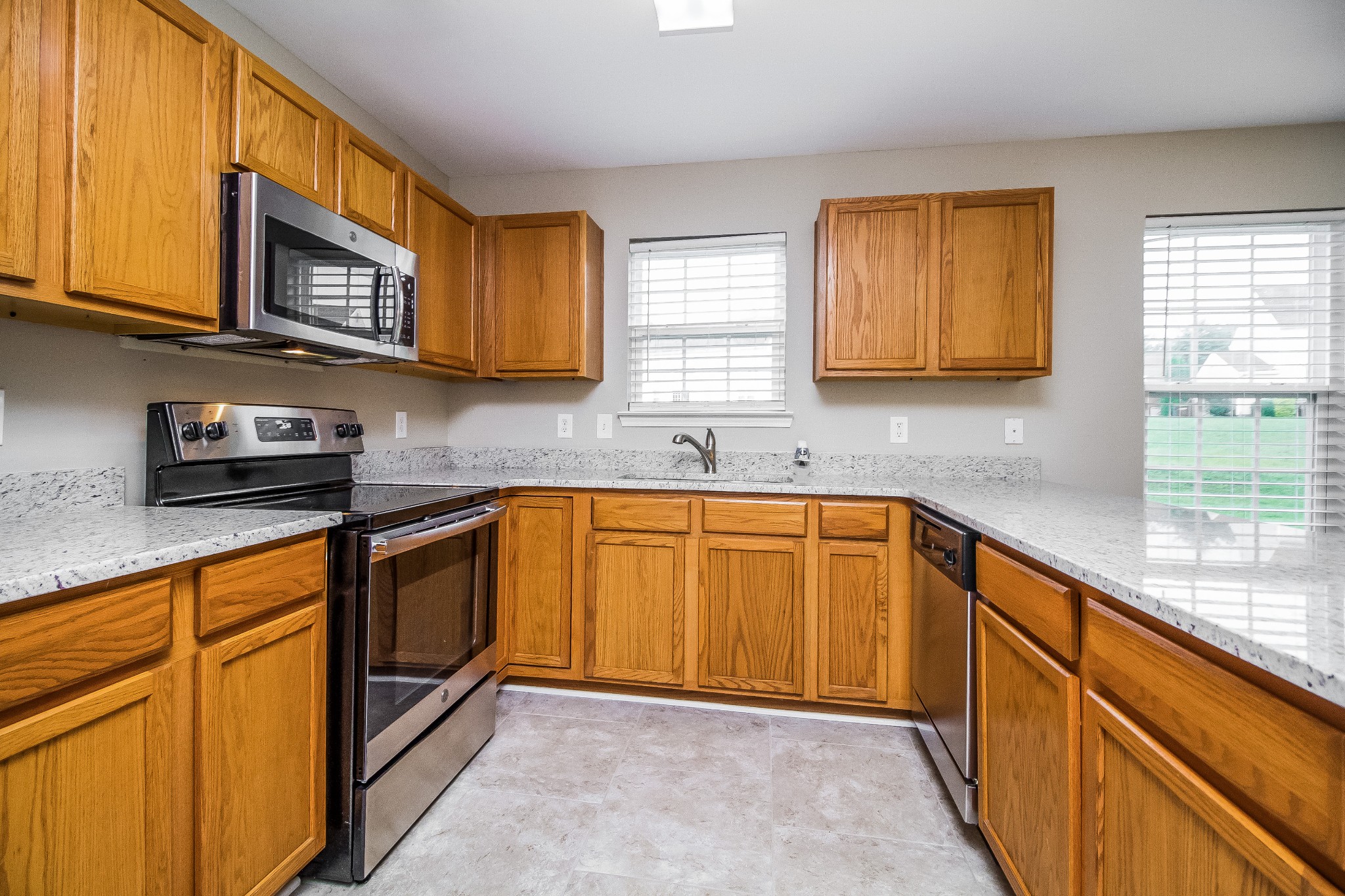 Image 5 of 16 For 4701 181st Court