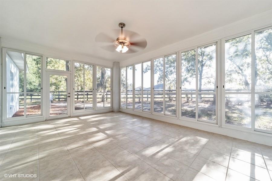 Image 16 of 27 For 9525 53rd Circle