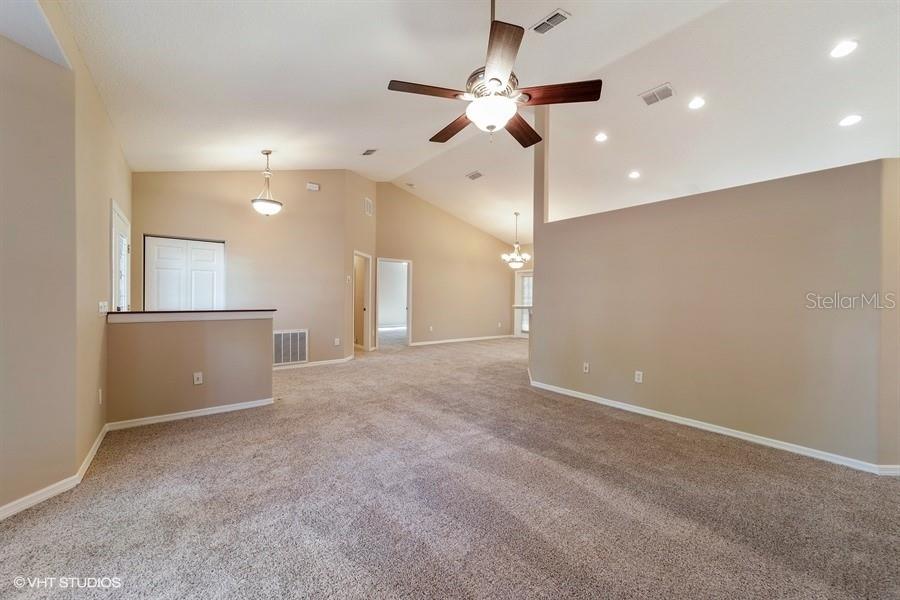 Image 18 of 27 For 9525 53rd Circle