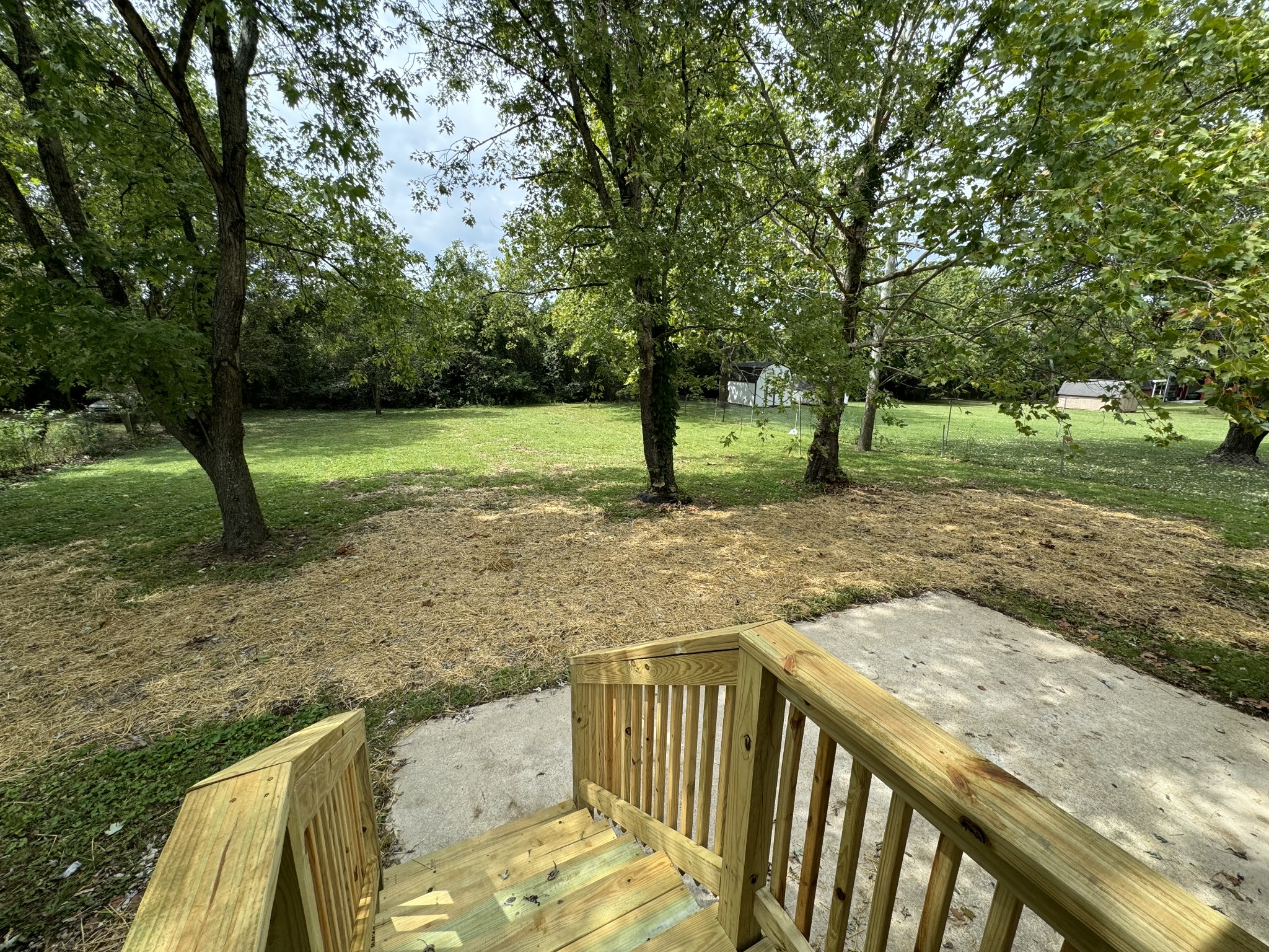 Image 4 of 20 For 807 Glen Creek Court