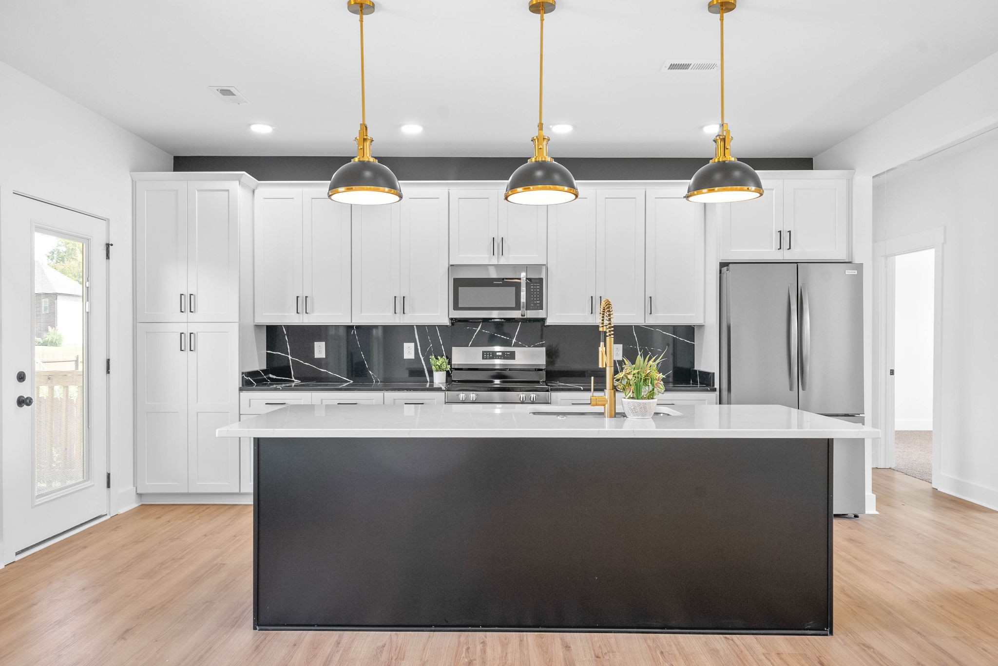 Image 13 of 24 For 2840 147th Street