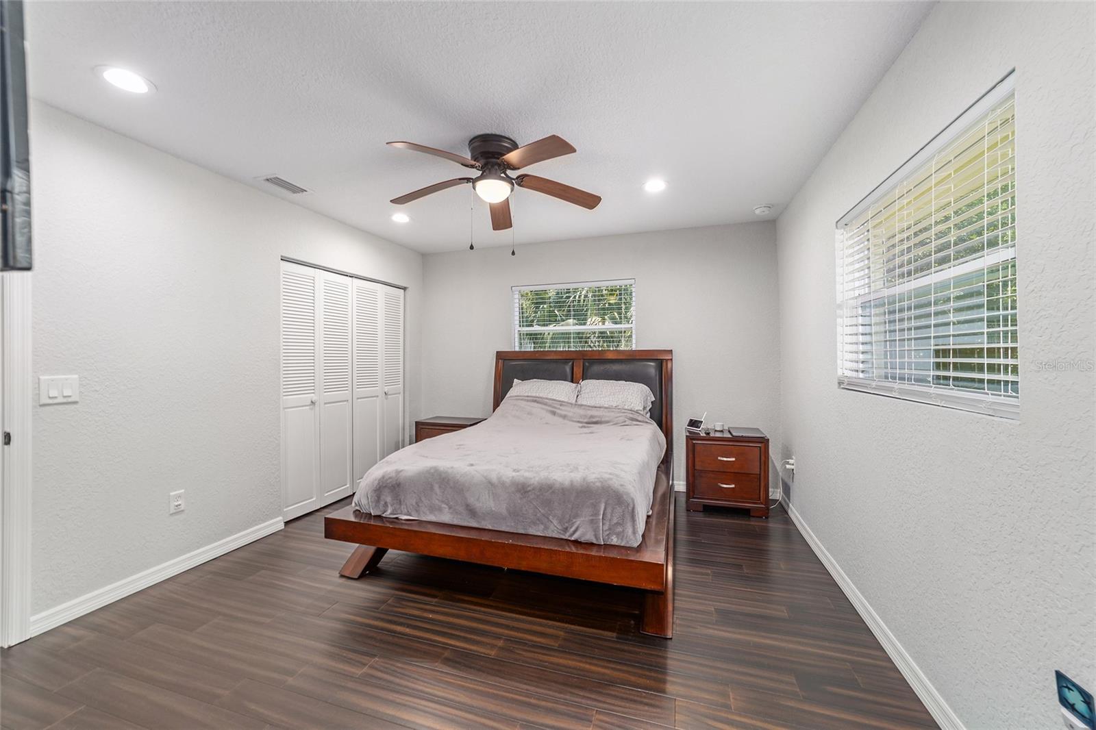 Image 18 of 54 For 3810 5th Avenue