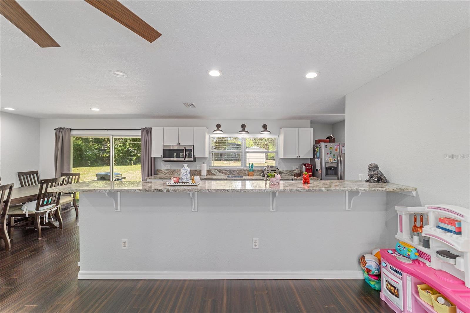 Image 9 of 54 For 3810 5th Avenue