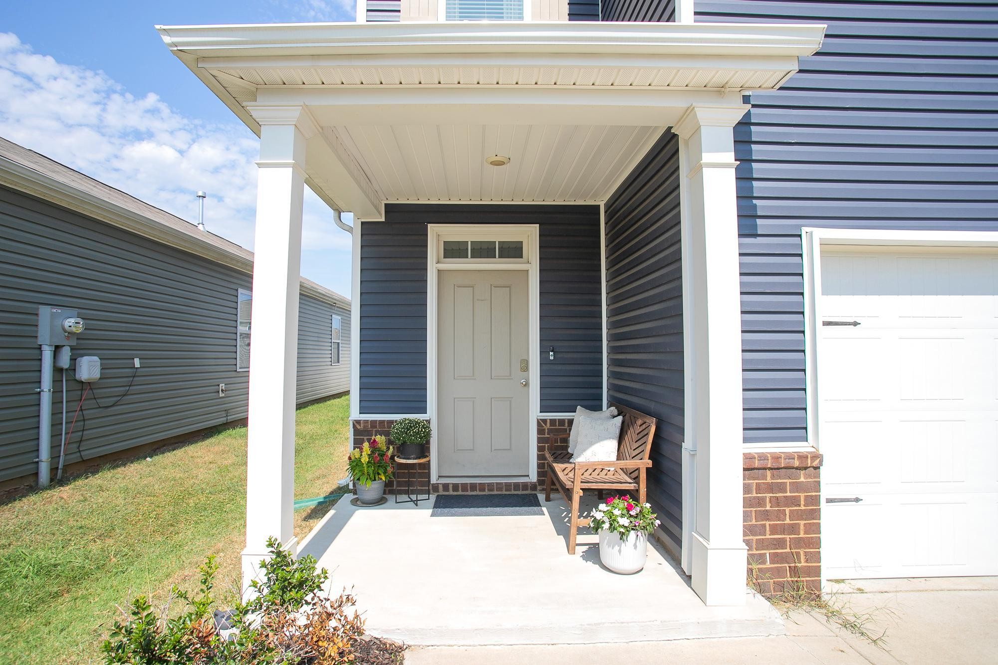 Image 4 of 40 For 8127 60th Court