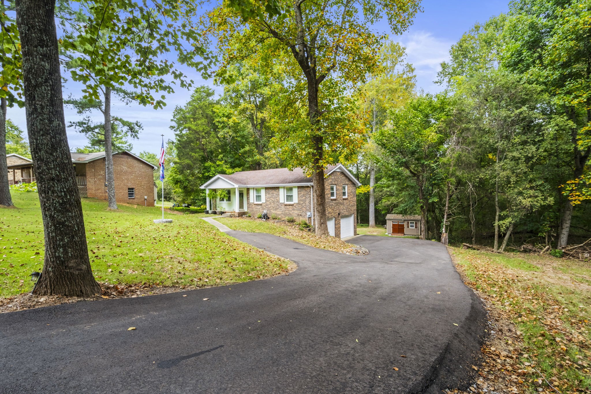 Image 4 of 14 For 4348 Deepwater Court