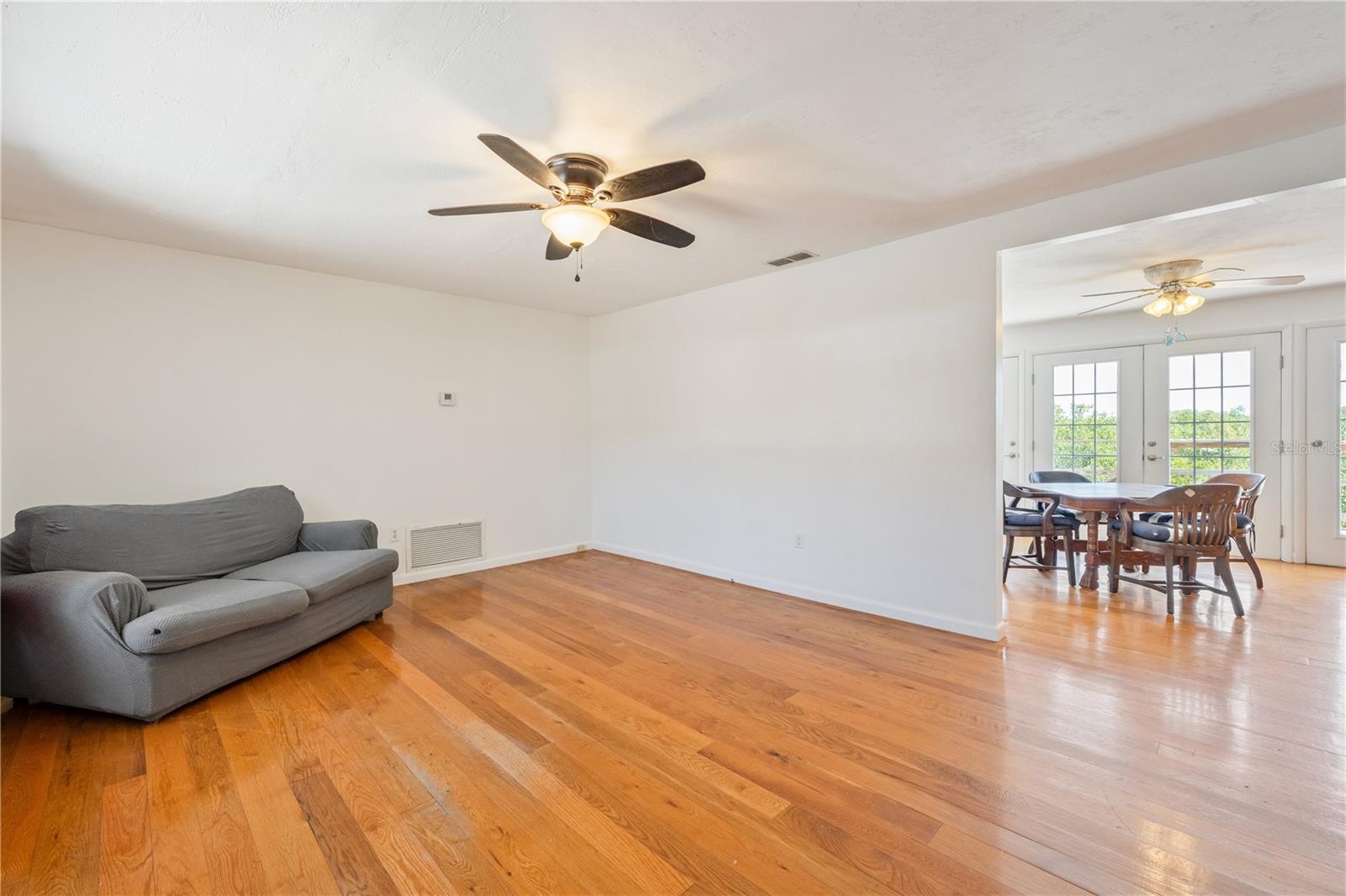 Image 7 of 36 For 12410 Cedar Street