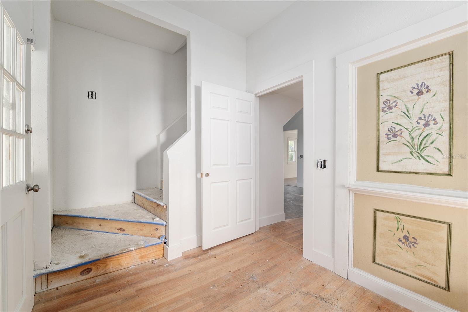 Image 12 of 100 For 721 2nd Street