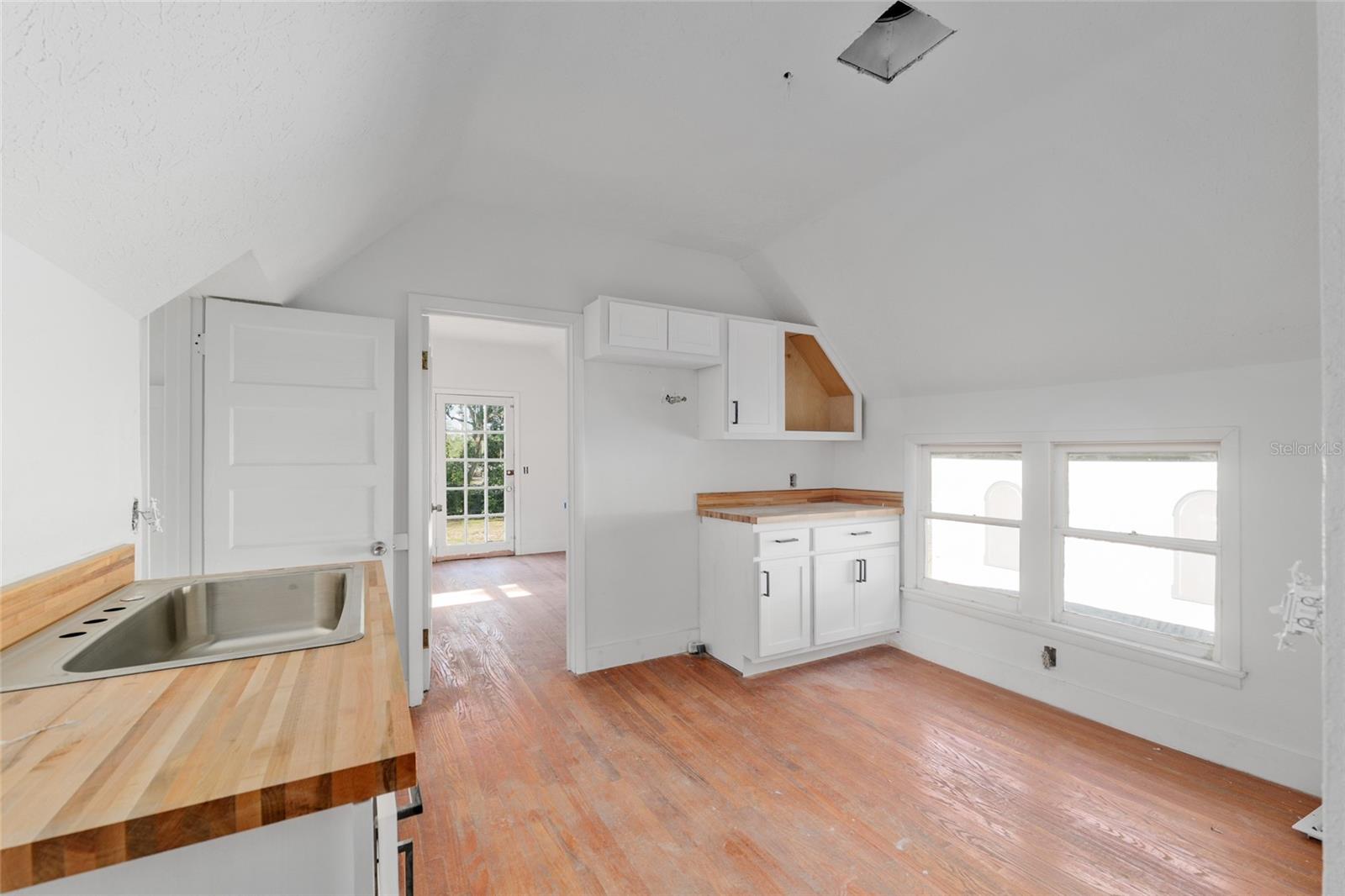 Image 37 of 100 For 721 2nd Street