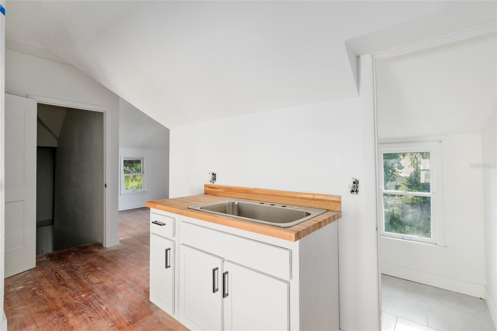 Image 38 of 100 For 721 2nd Street