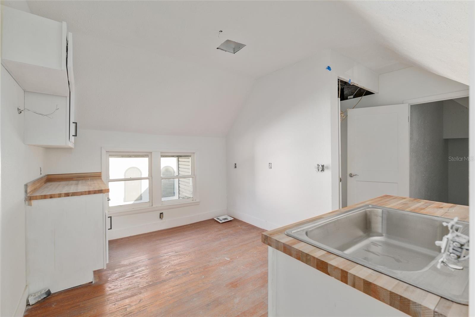 Image 39 of 100 For 721 2nd Street
