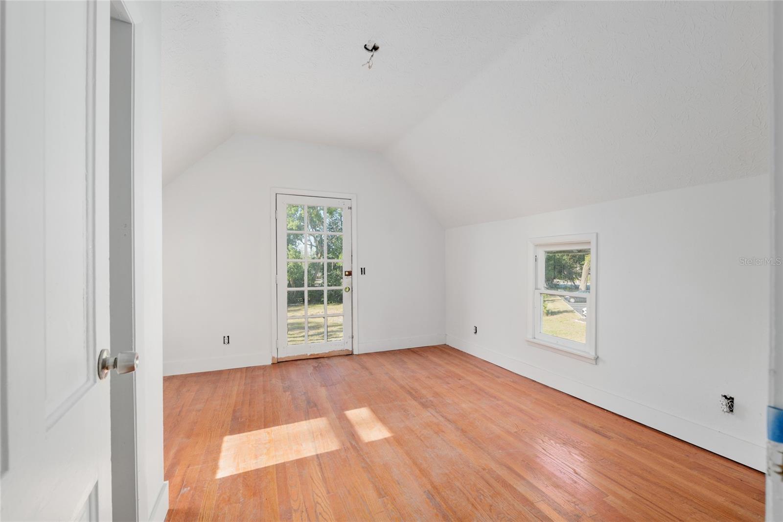 Image 41 of 100 For 721 2nd Street
