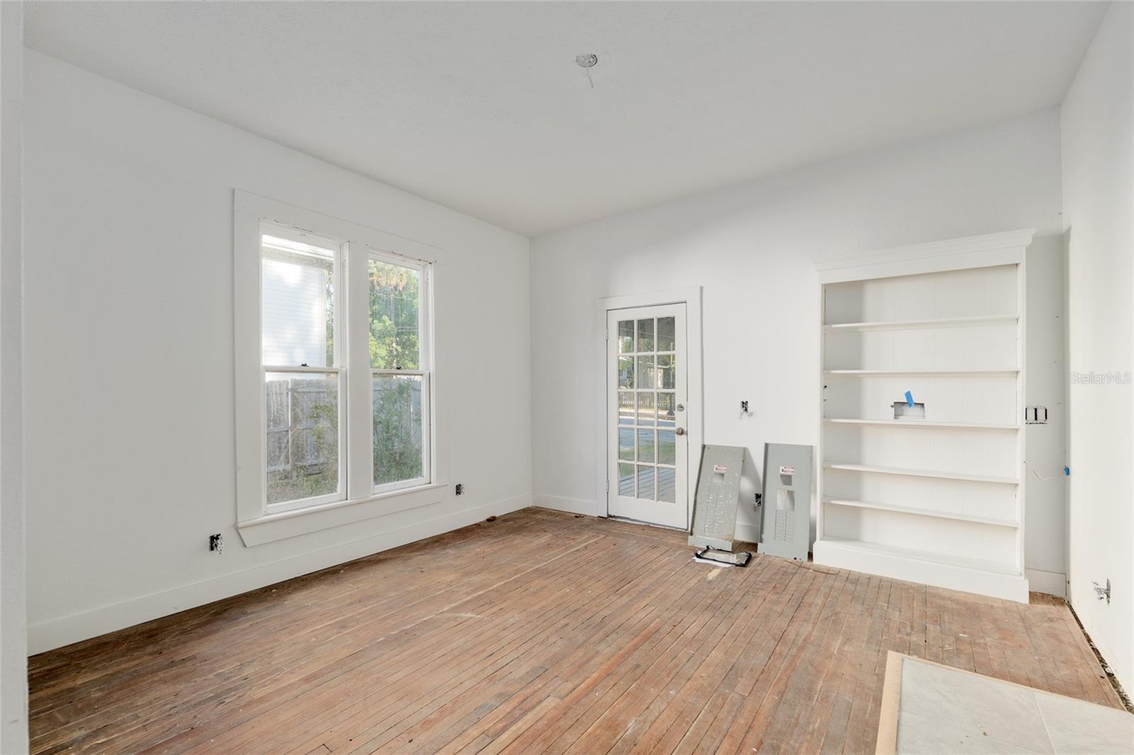 Image 48 of 100 For 721 2nd Street