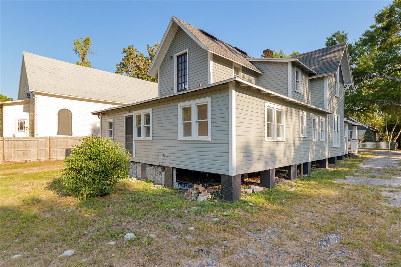 Image 73 of 100 For 721 2nd Street