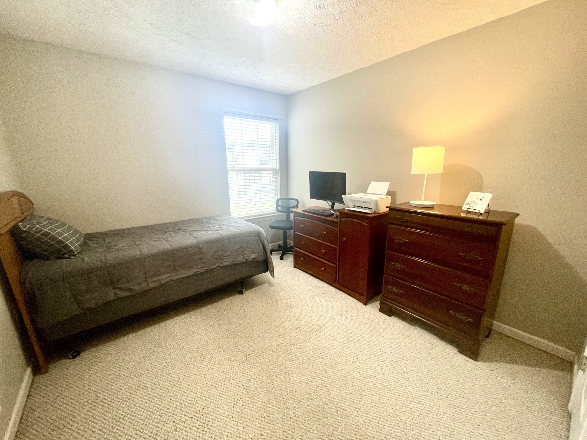 Image 18 of 33 For 7585 79th Place
