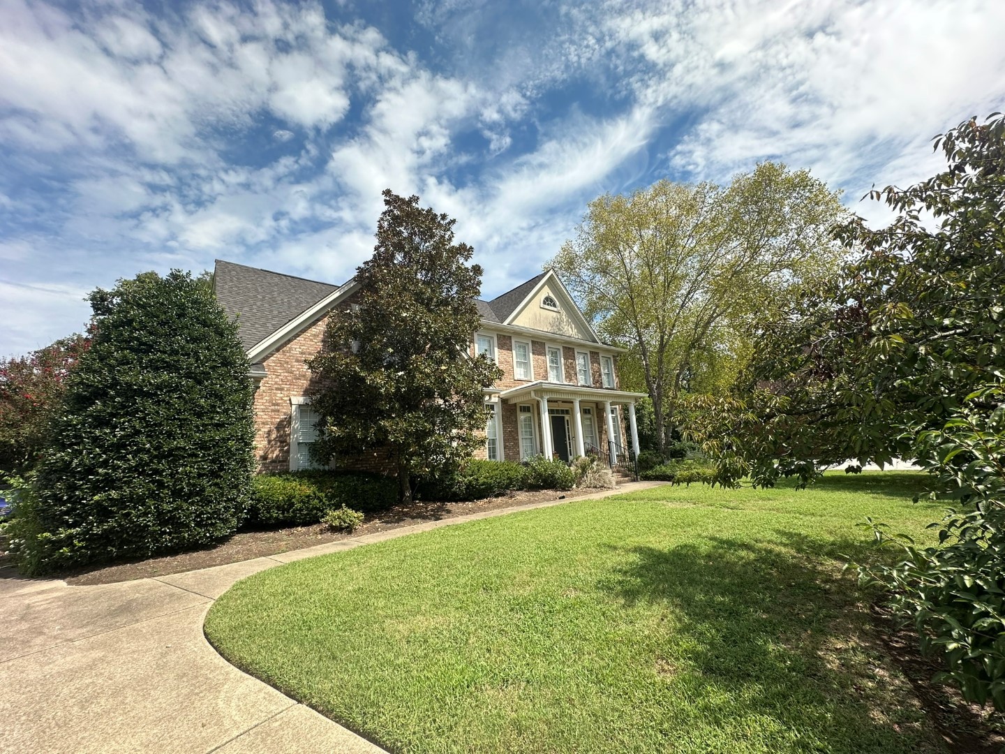 Image 4 of 30 For 520 Fairways Circle A
