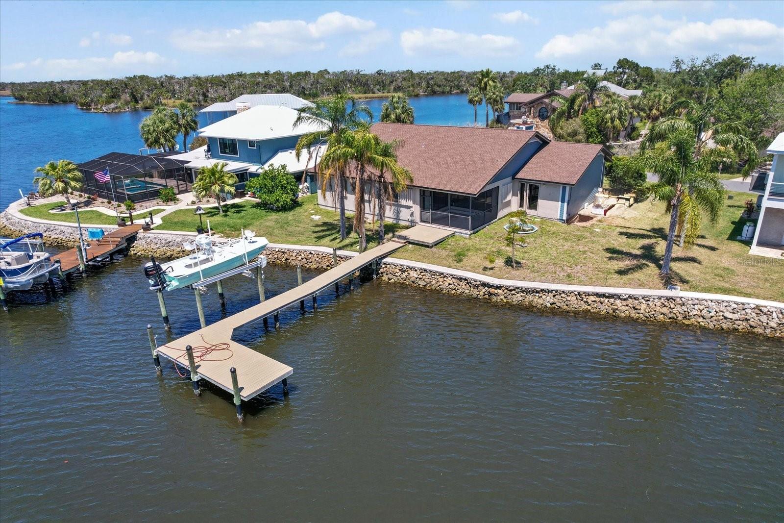 Listing photo id 10 for 12030 Tarpon Court