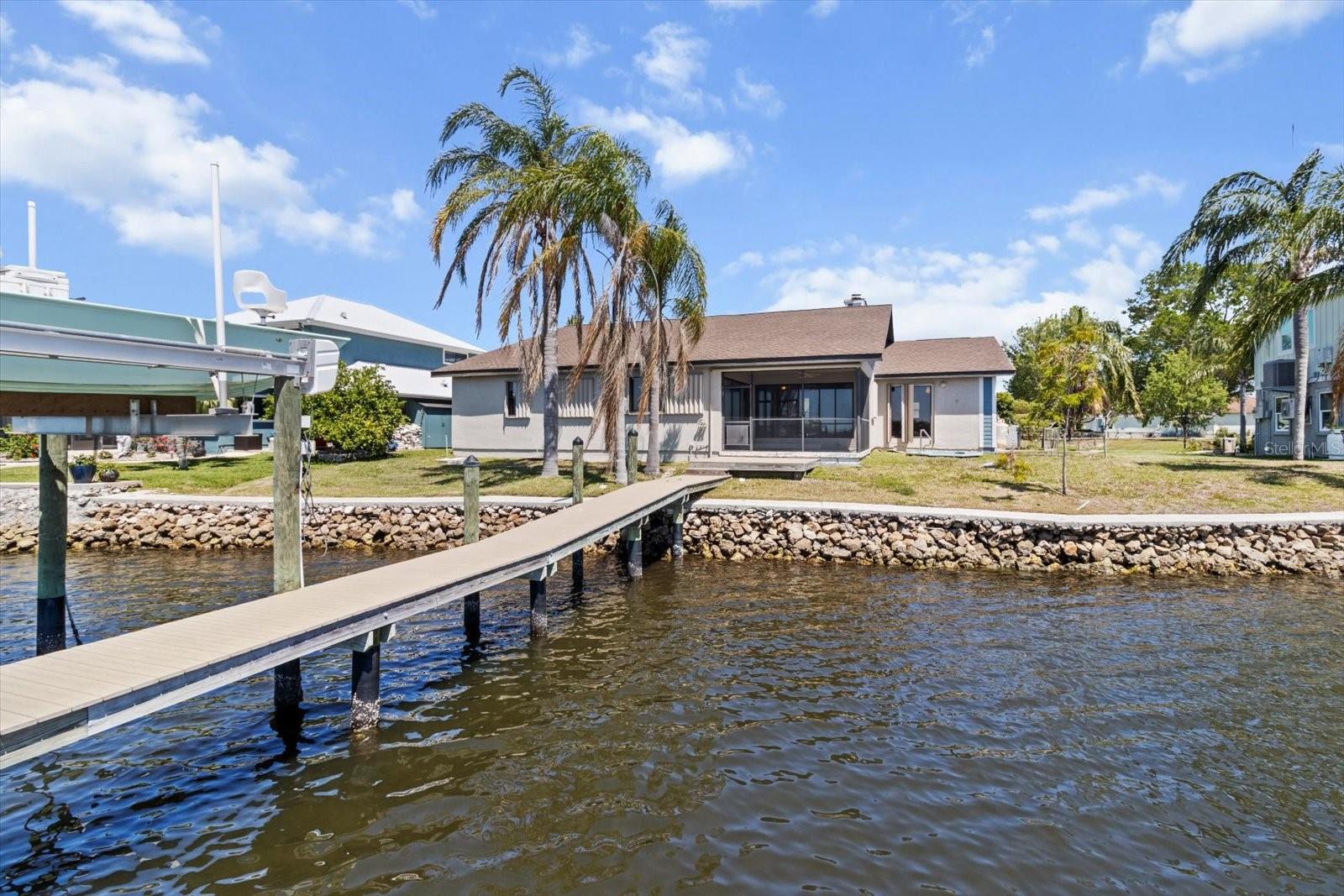 Listing photo id 17 for 12030 Tarpon Court