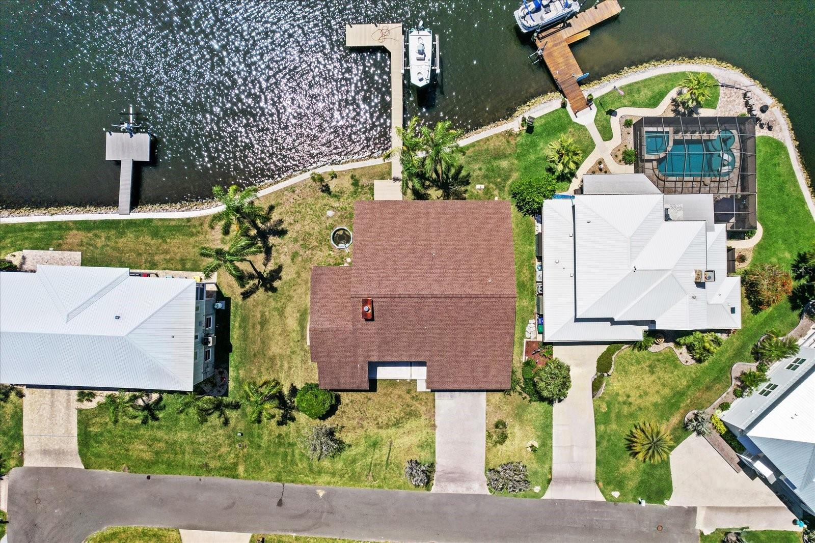 Listing photo id 20 for 12030 Tarpon Court