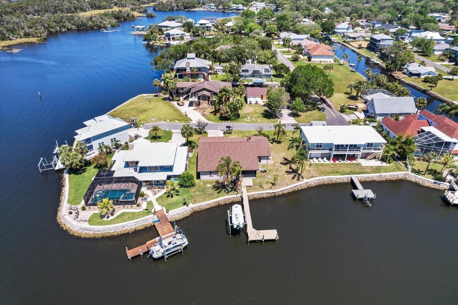 Listing photo id 21 for 12030 Tarpon Court