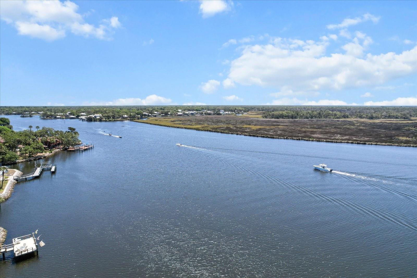 Listing photo id 23 for 12030 Tarpon Court
