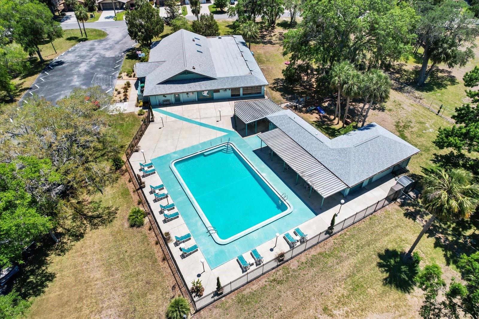 Listing photo id 41 for 12030 Tarpon Court