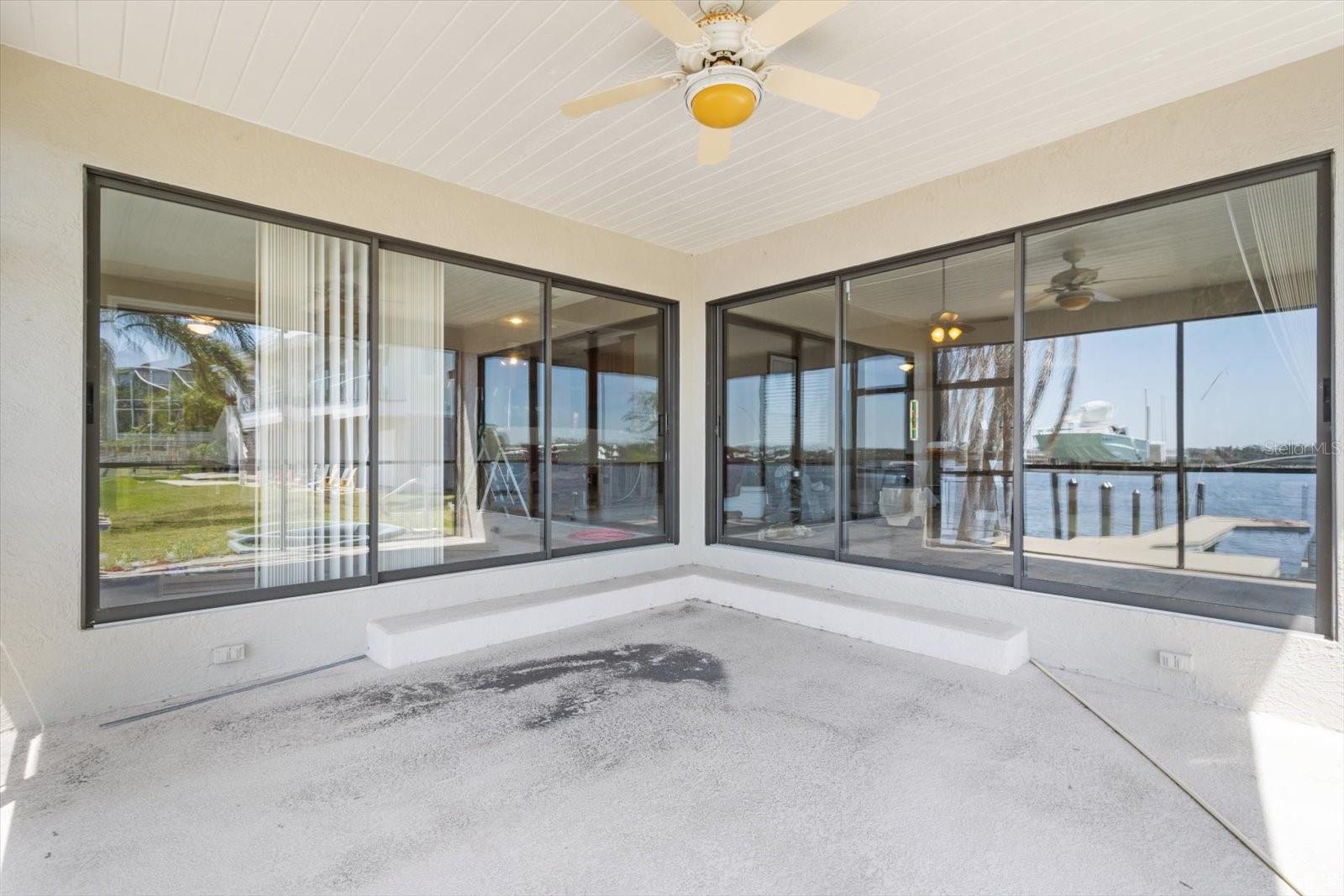 Listing photo id 4 for 12030 Tarpon Court