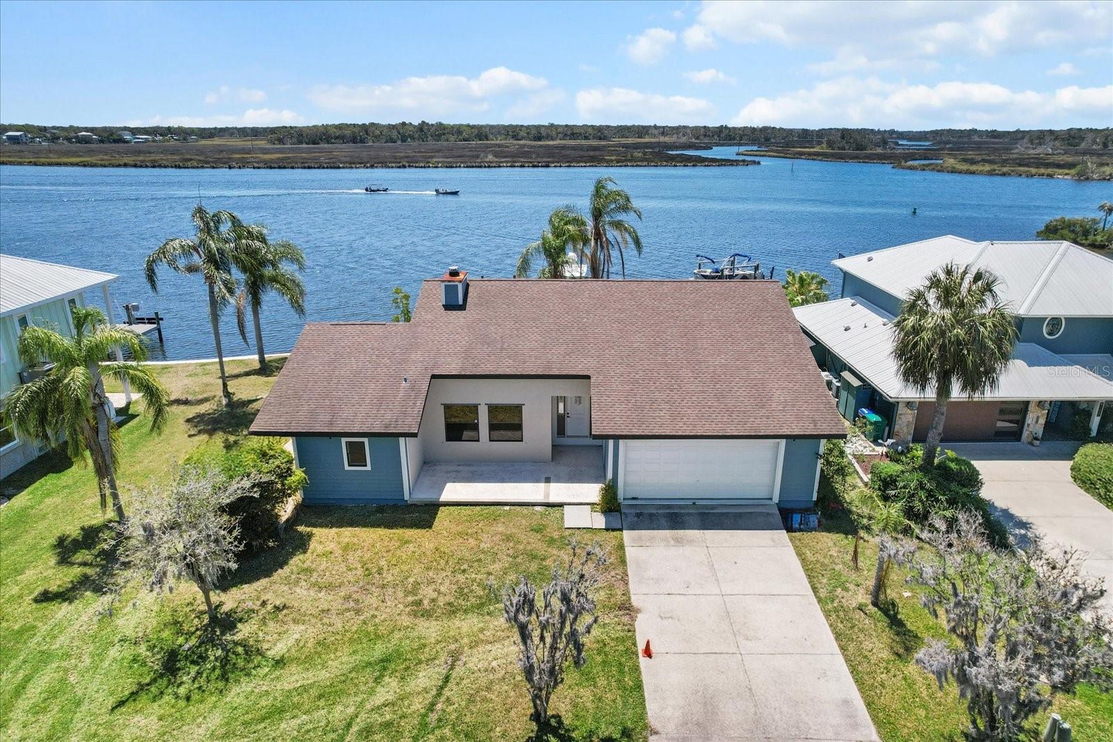 Listing photo id 5 for 12030 Tarpon Court