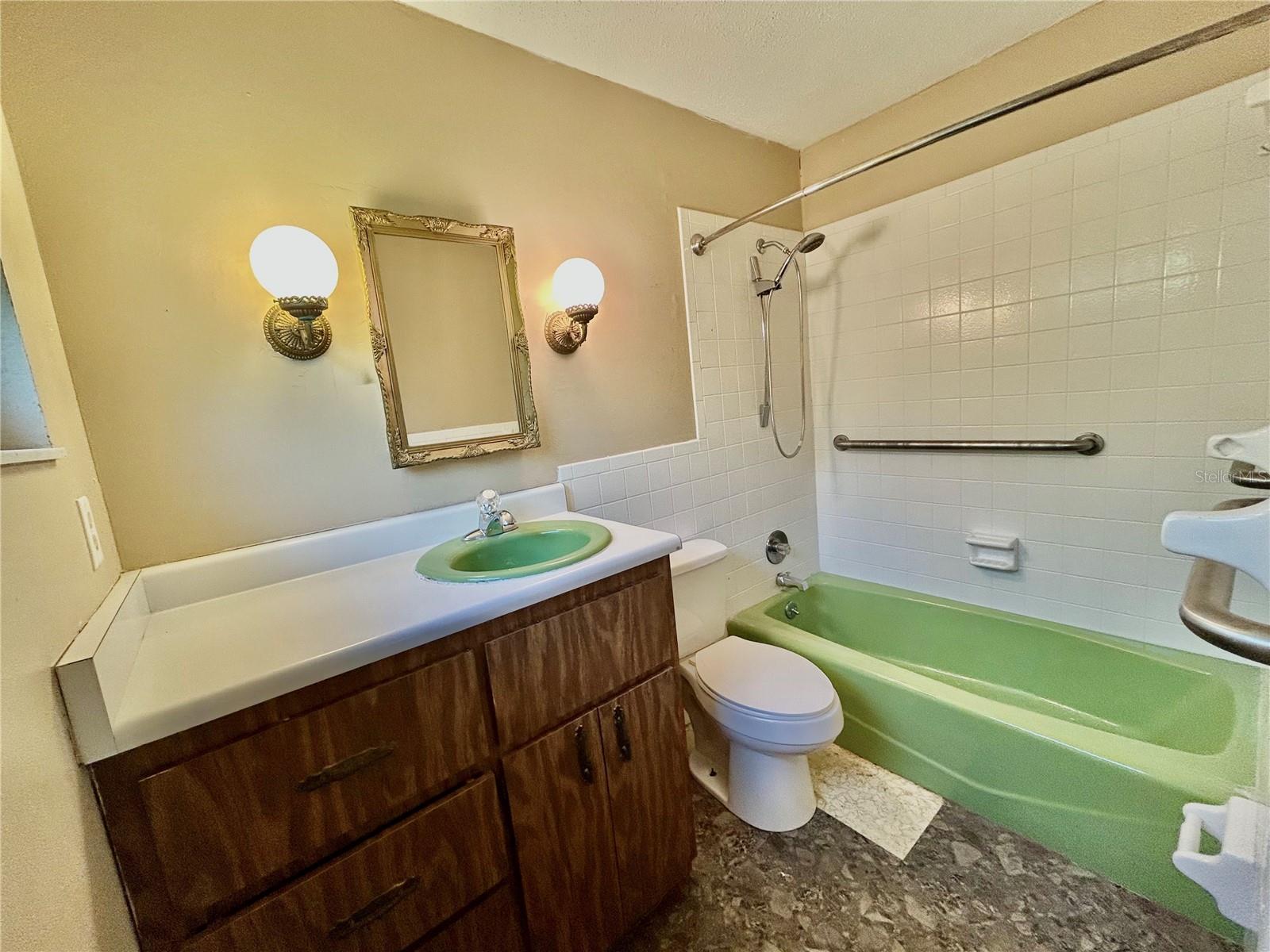 Image 22 of 28 For 1145 32nd Avenue