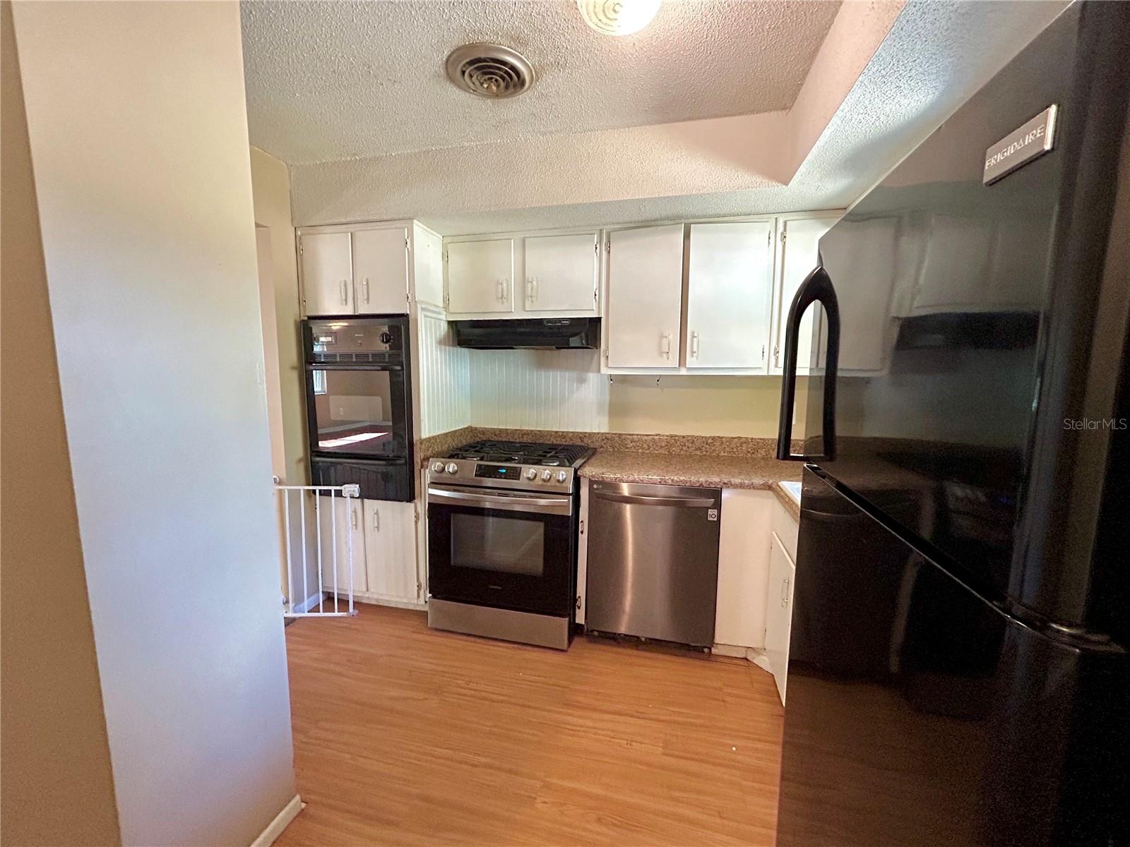 Image 6 of 28 For 1145 32nd Avenue