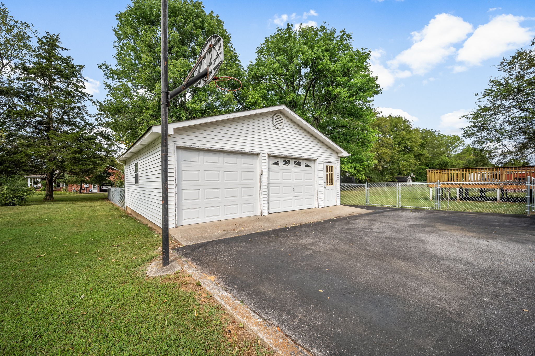 Image 14 of 70 For 3580 Chandler Drive