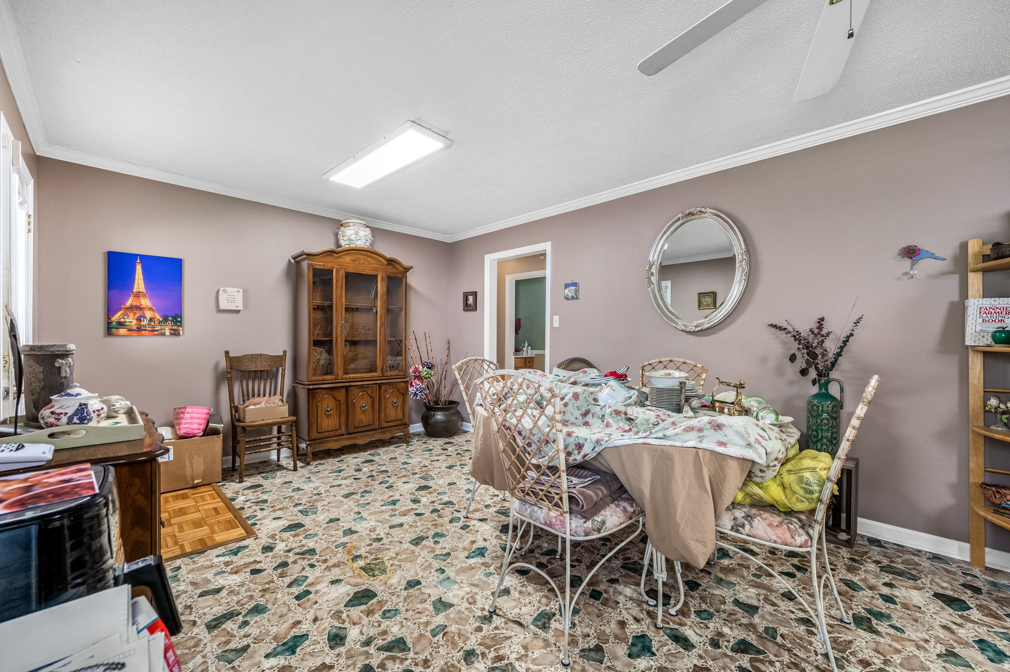 Image 32 of 70 For 3580 Chandler Drive