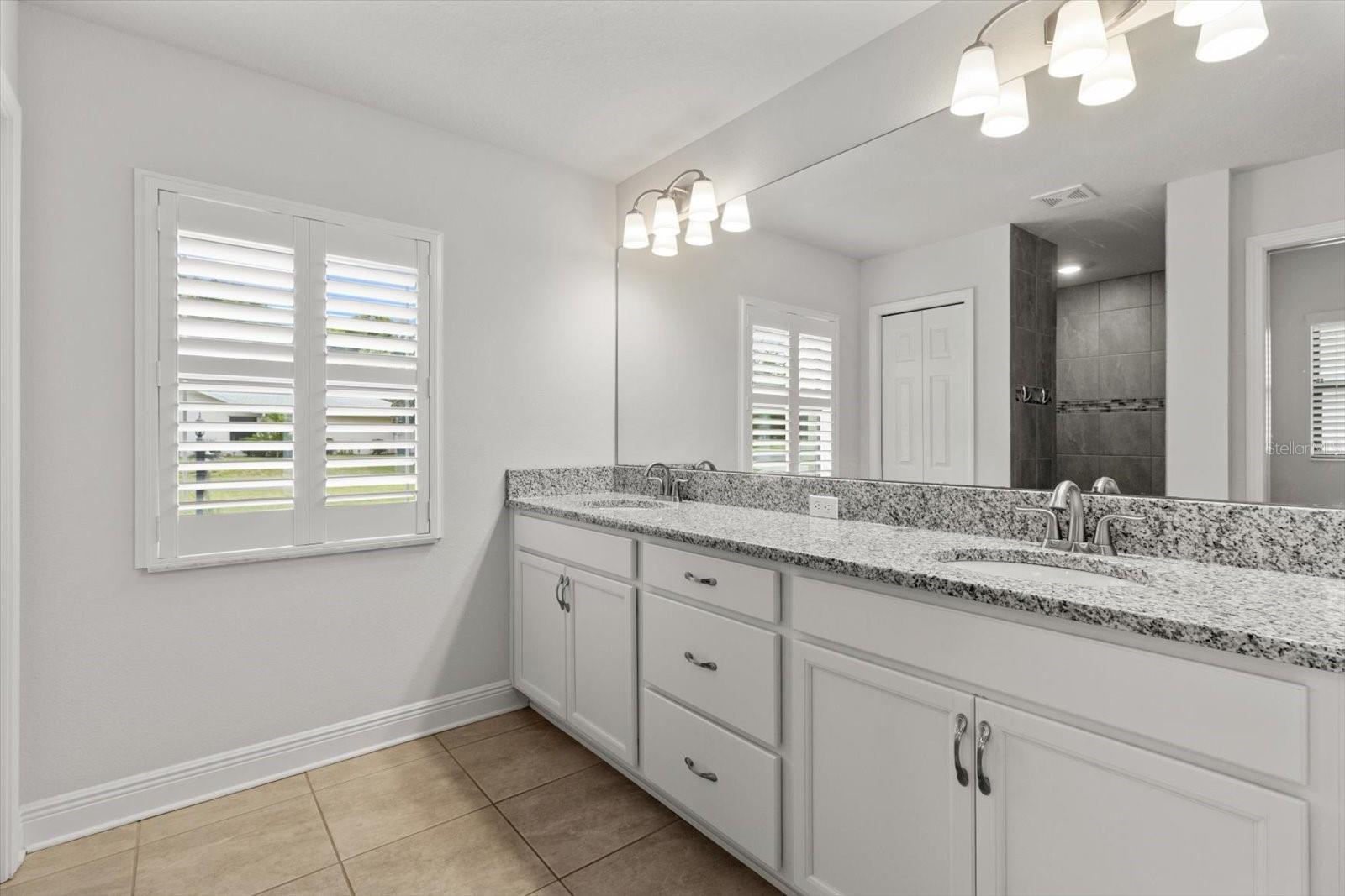 Image 39 of 70 For 3580 Chandler Drive