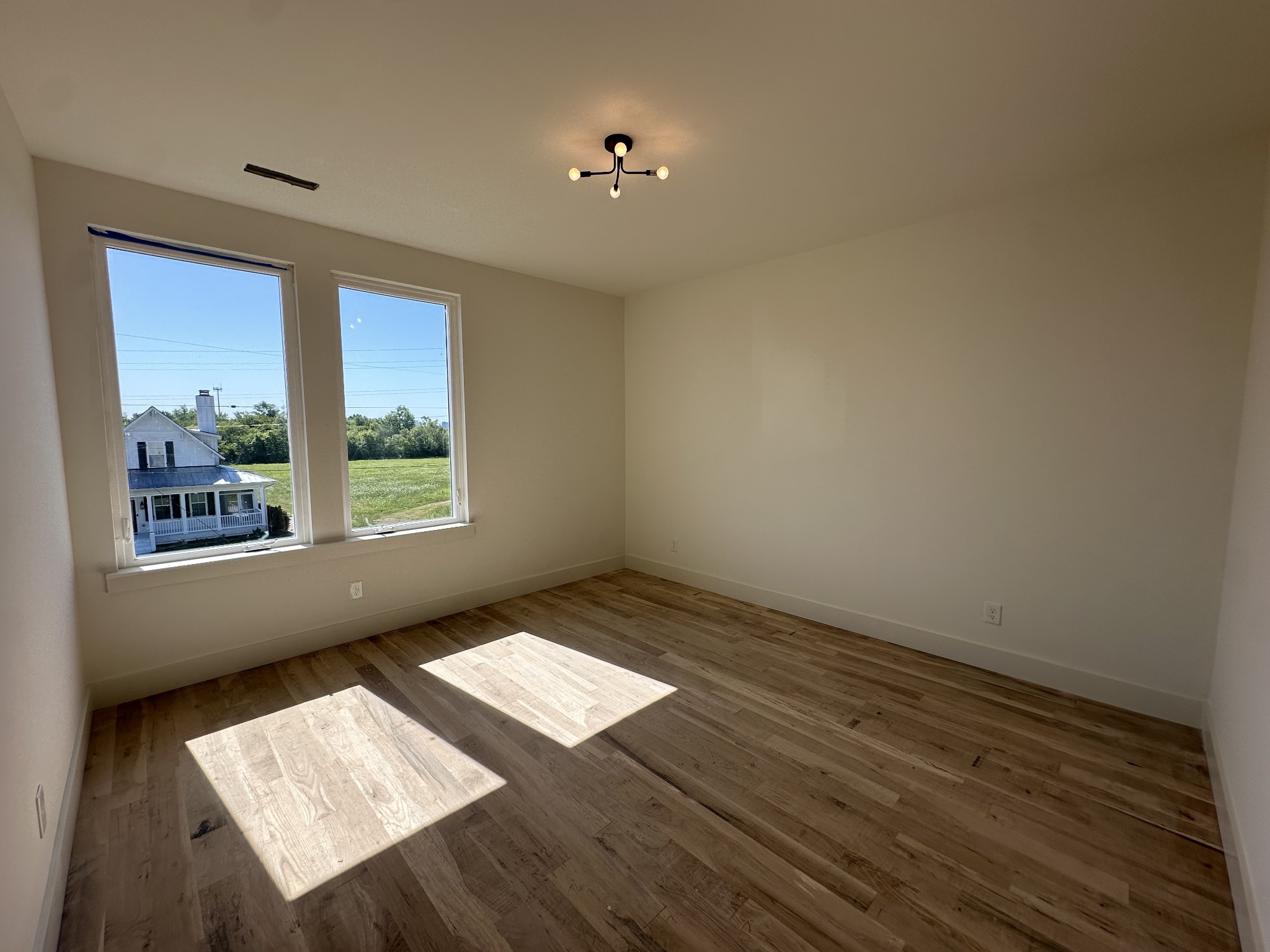 Image 12 of 68 For 13675 111th Avenue