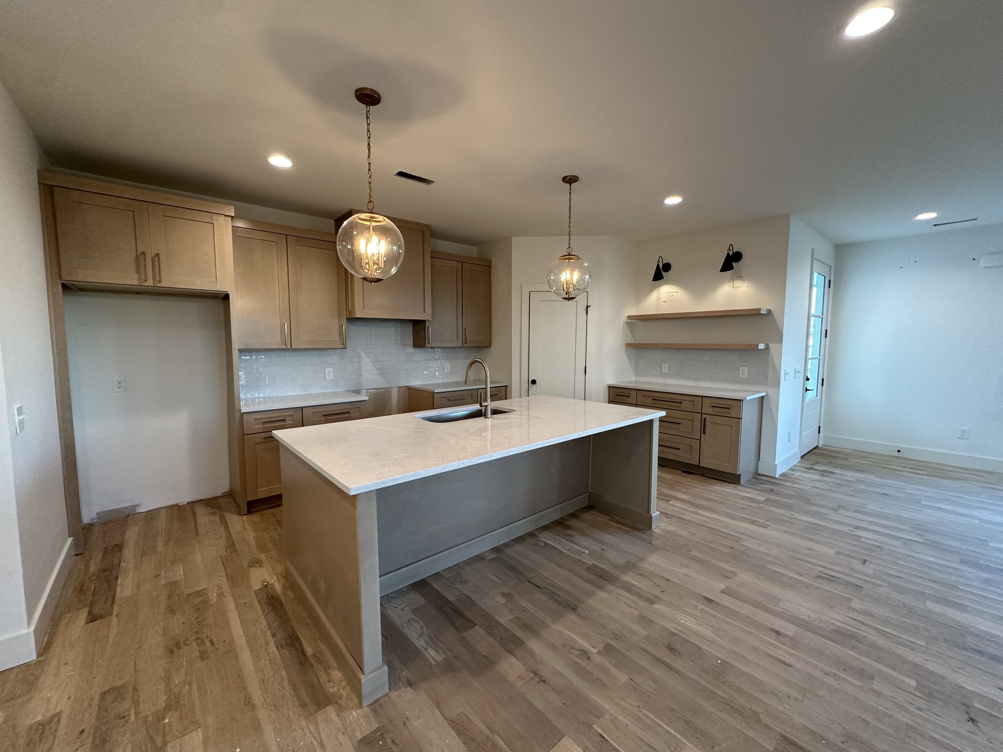 Image 6 of 68 For 13675 111th Avenue