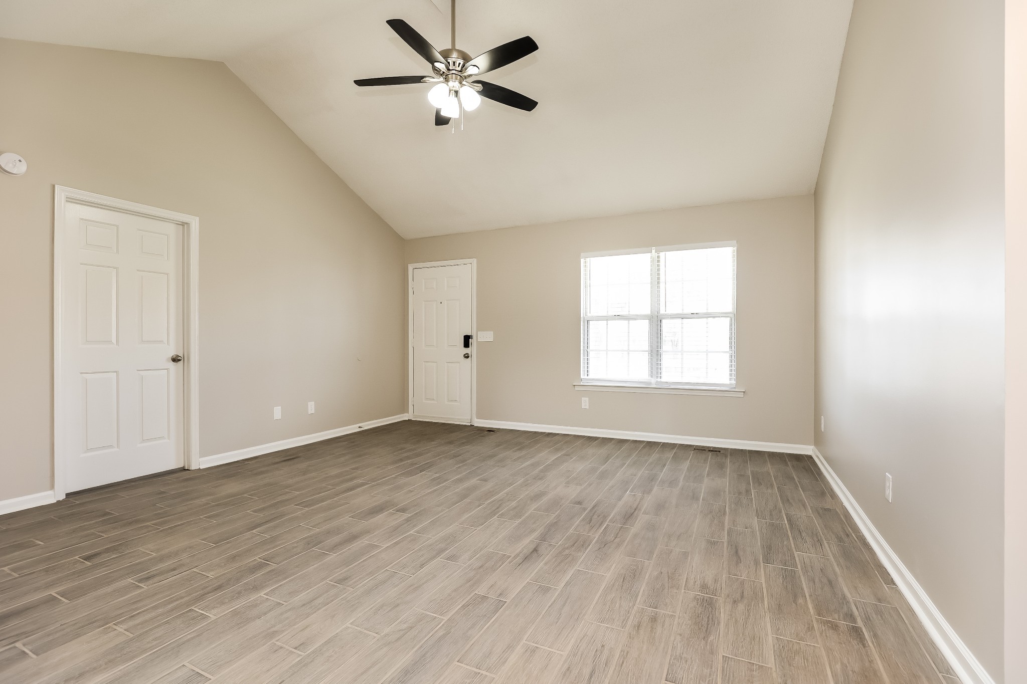 Image 3 of 64 For 5331 Old Hickory Lane