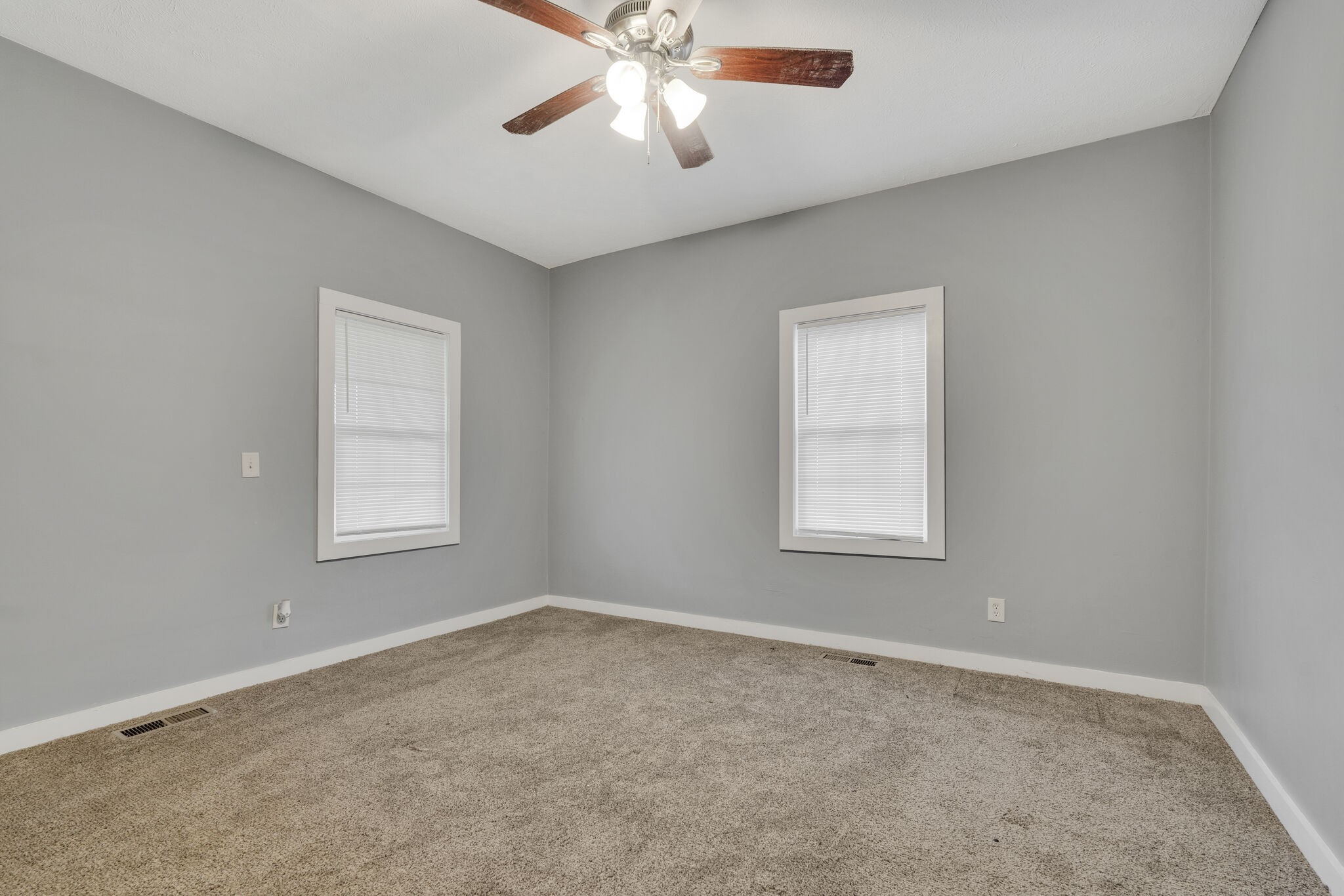 Image 9 of 28 For 17341 Balfour Terrace