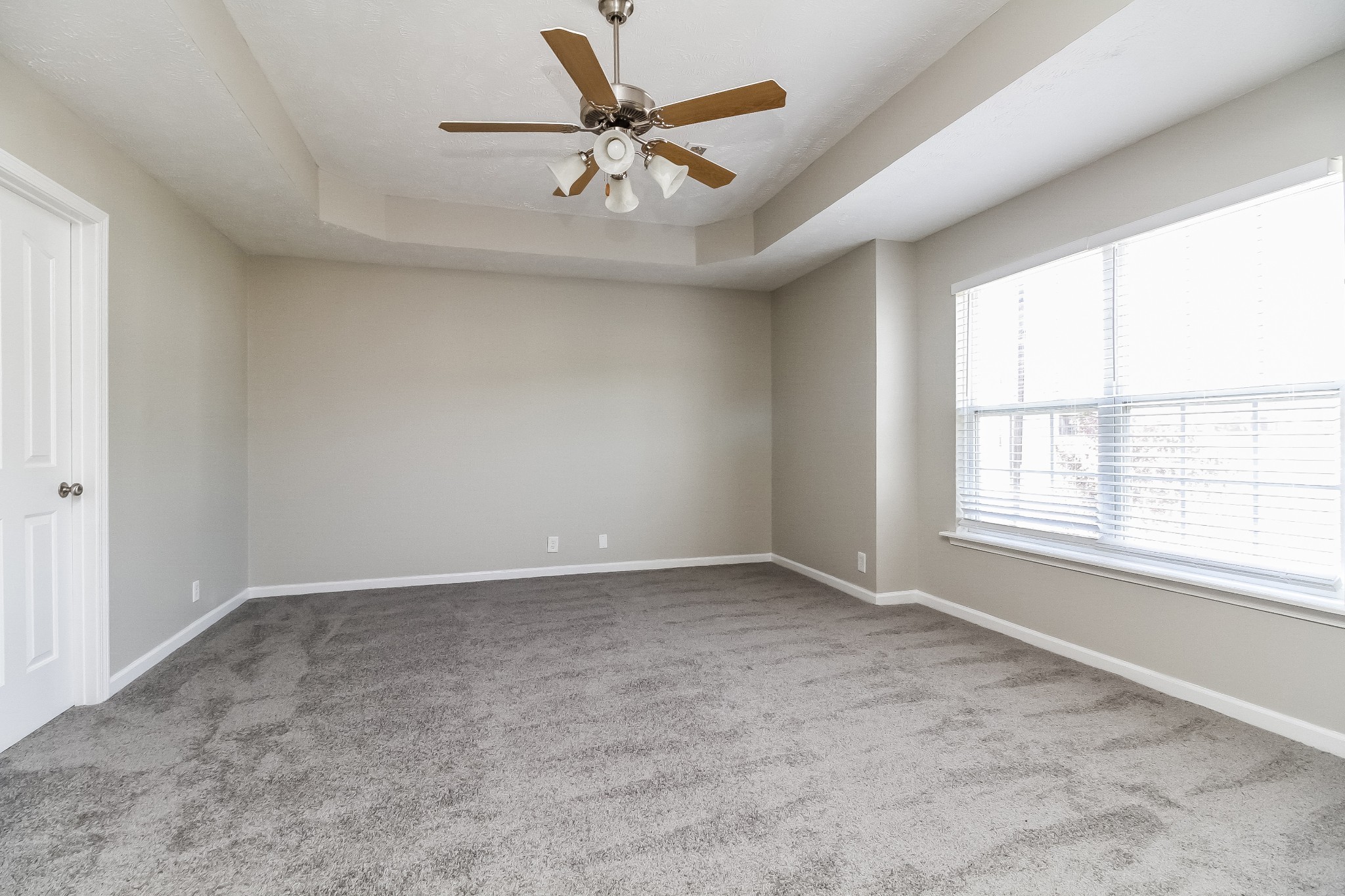 Image 11 of 62 For 10833 86th Terrace