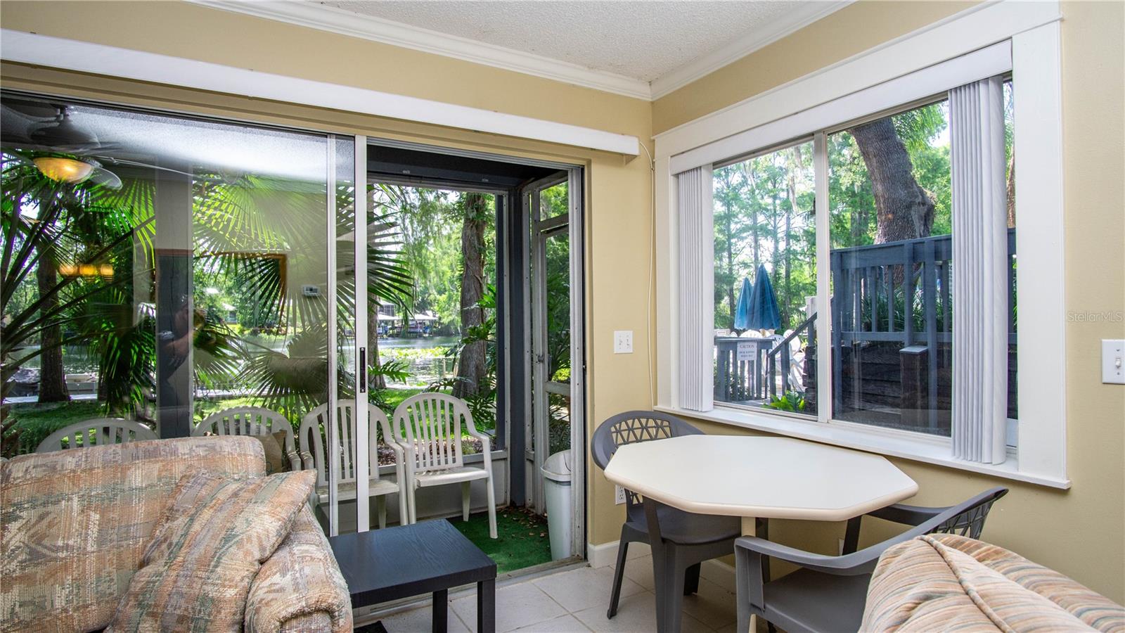 Image 13 of 26 For 20800 River Drive A11