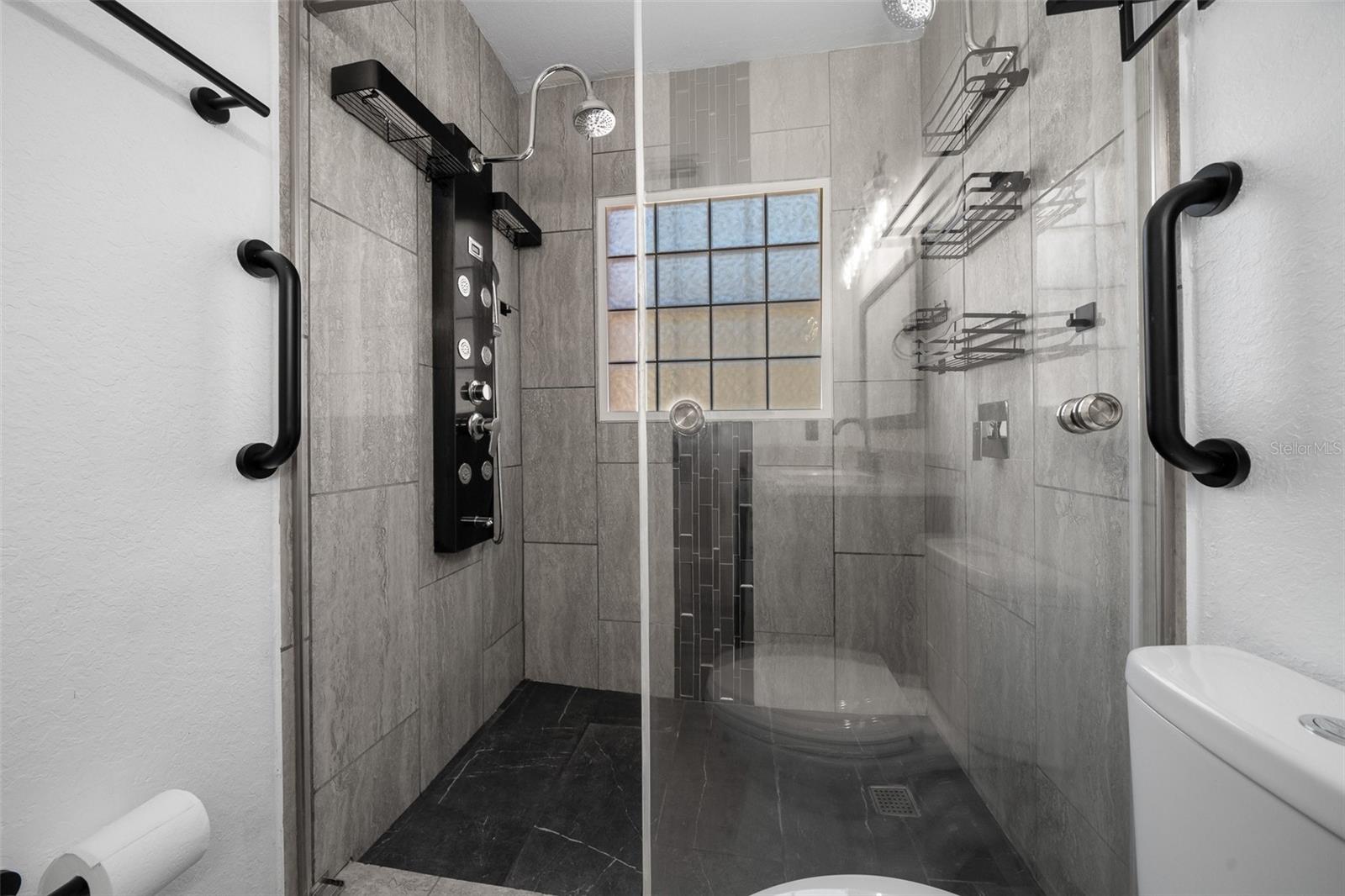 Image 24 of 68 For 9885 144th Street