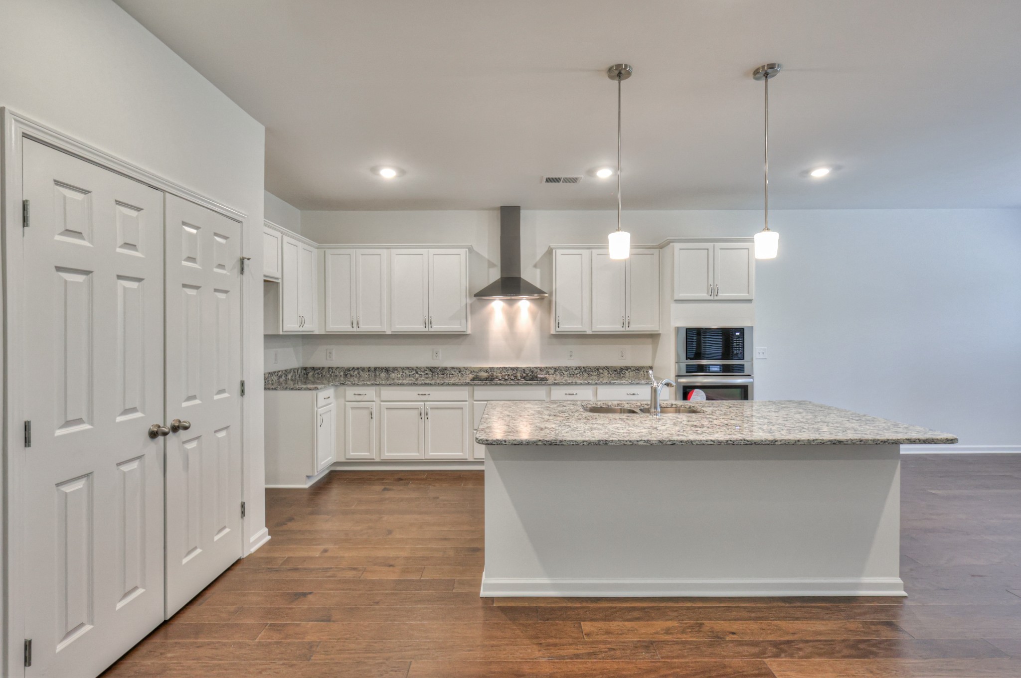 Image 4 of 14 For 1918 136th Boulevard