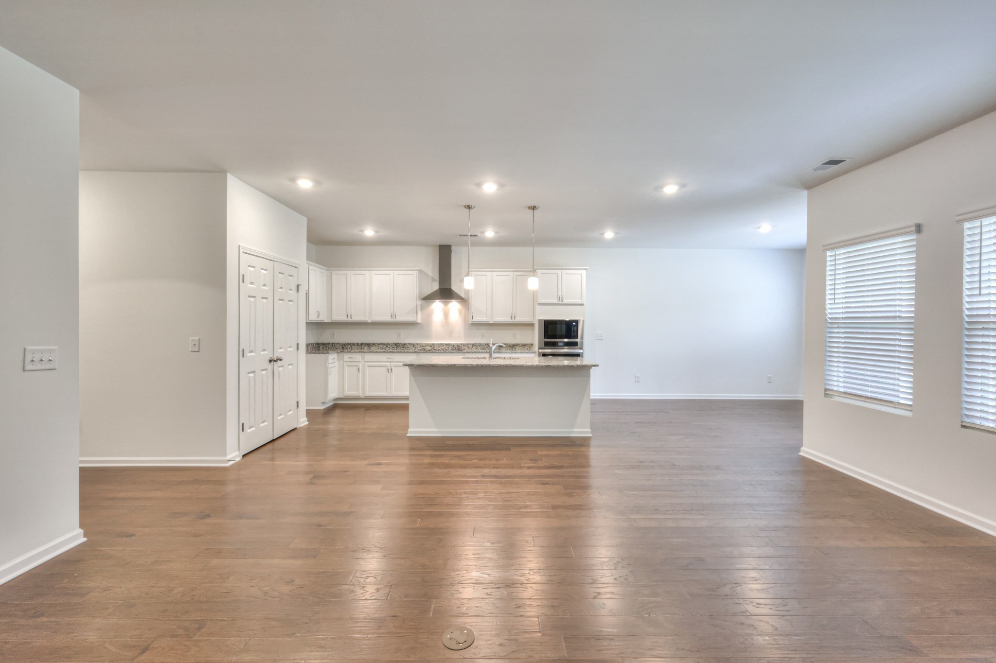 Image 5 of 14 For 1918 136th Boulevard