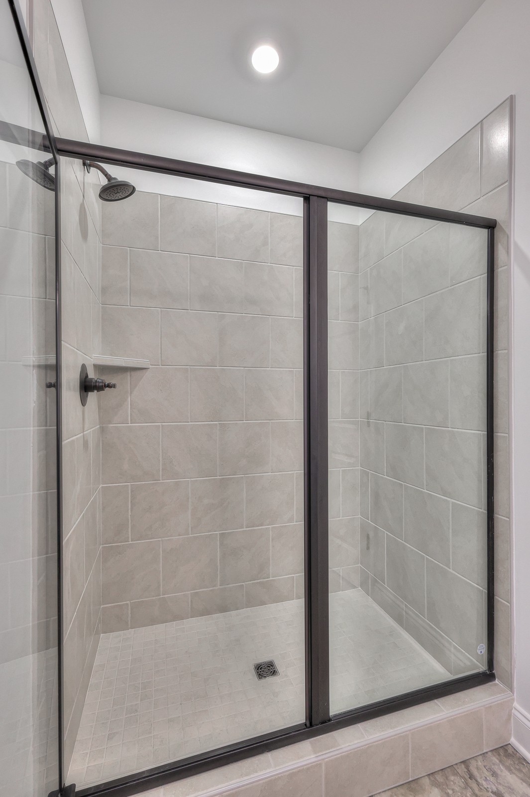 Image 14 of 22 For 7092 113th Lane