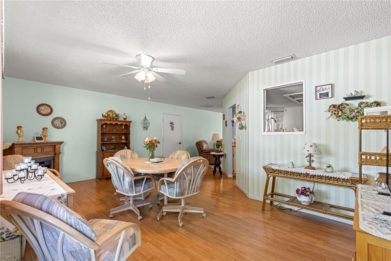 Image 15 of 83 For 10989 86th Avenue