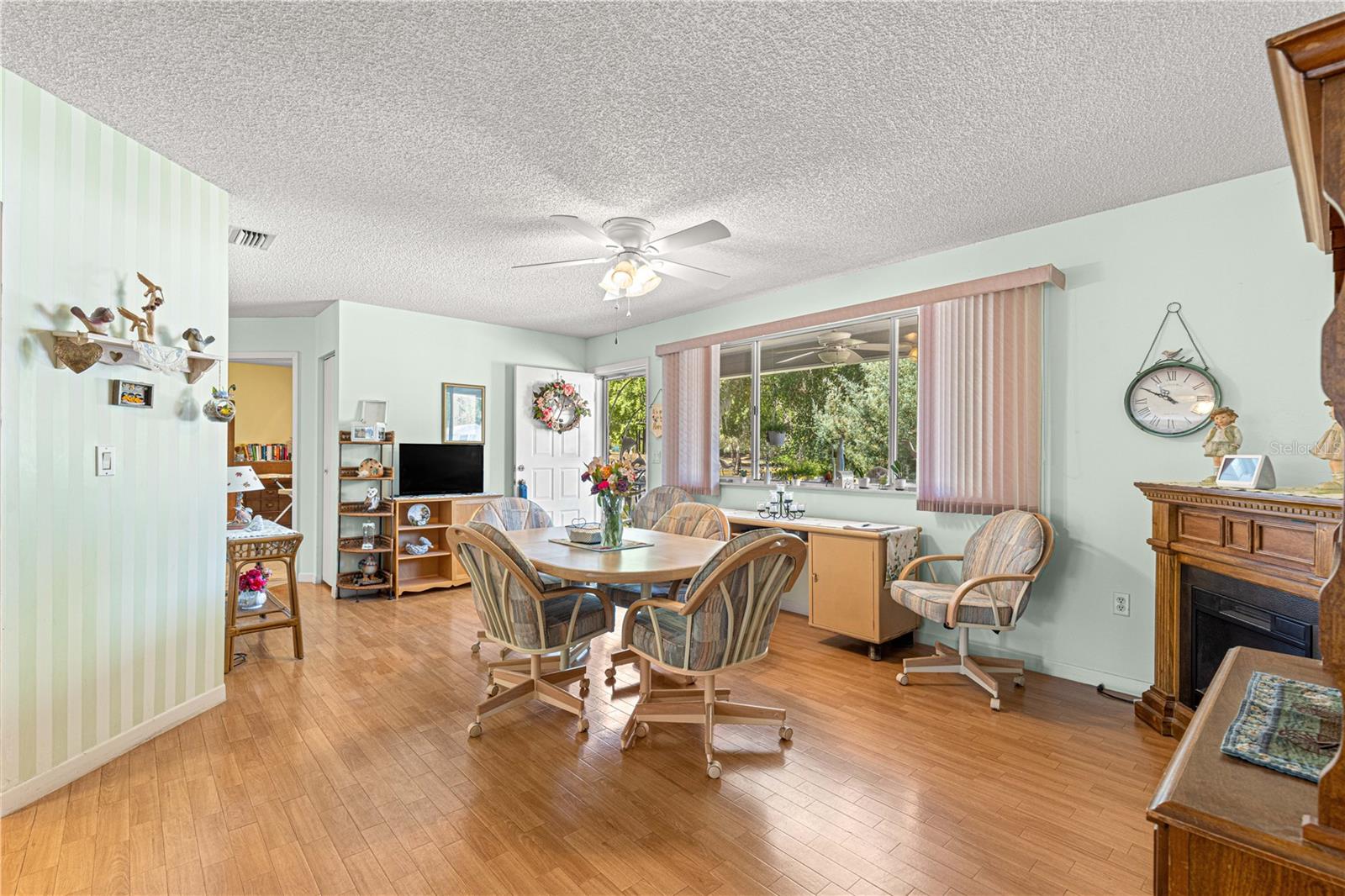 Image 16 of 83 For 10989 86th Avenue