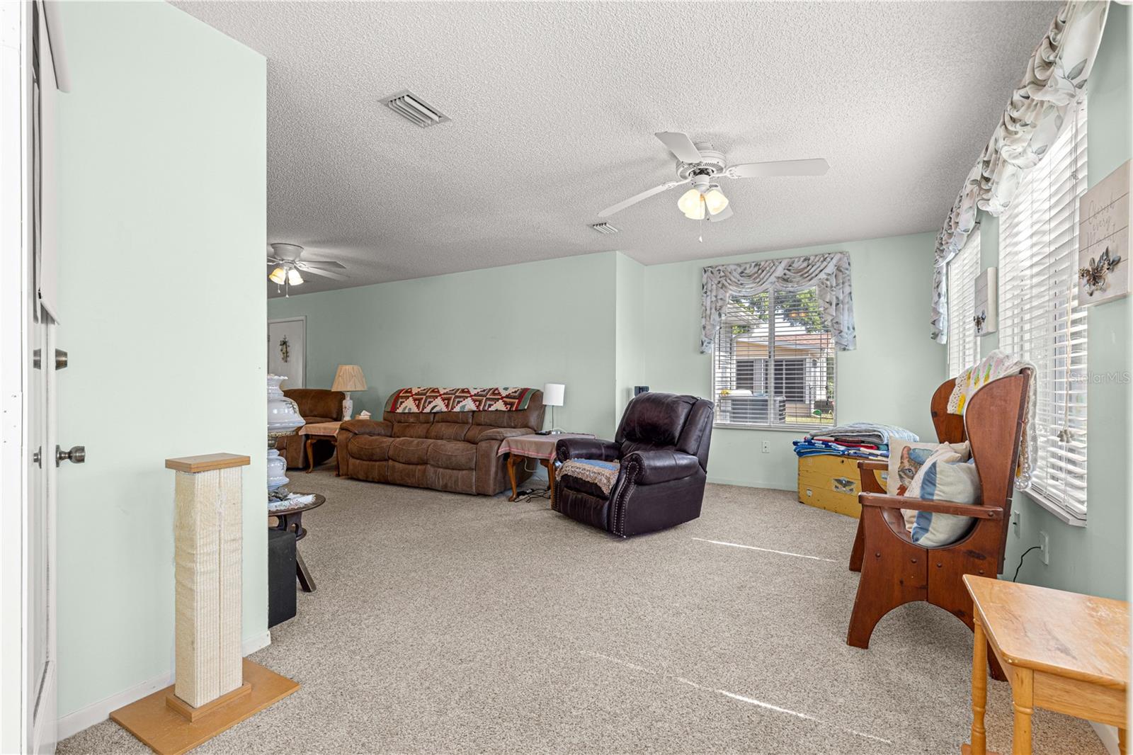 Image 43 of 83 For 10989 86th Avenue
