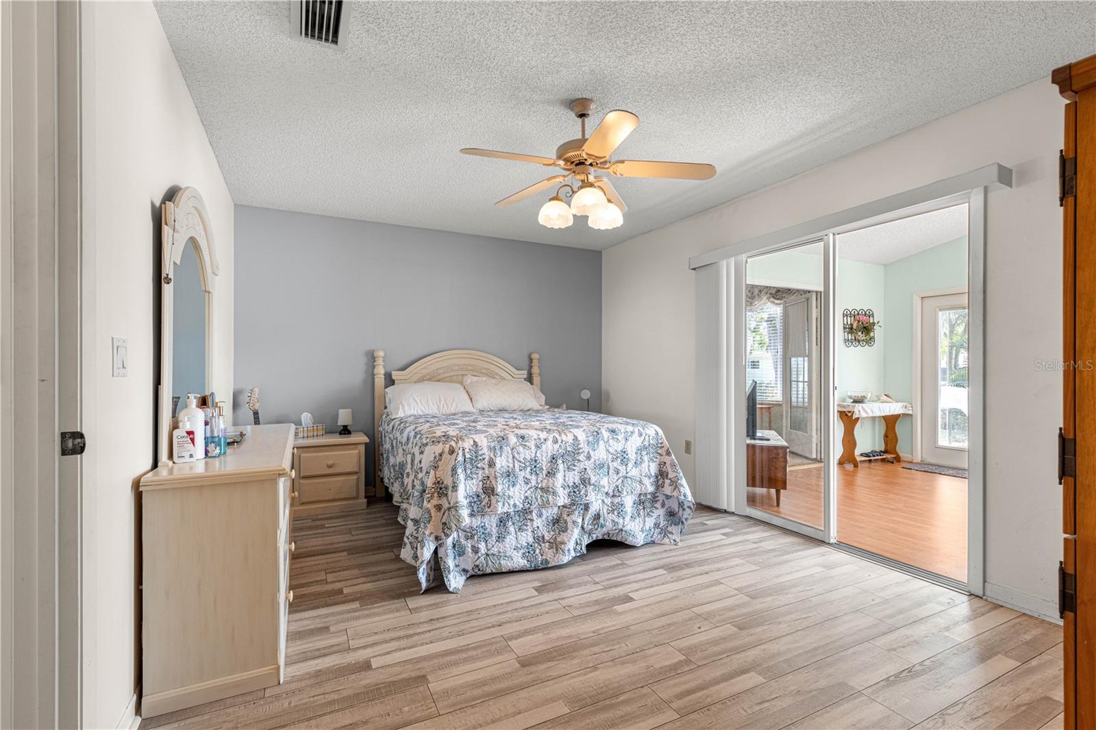 Image 66 of 83 For 10989 86th Avenue