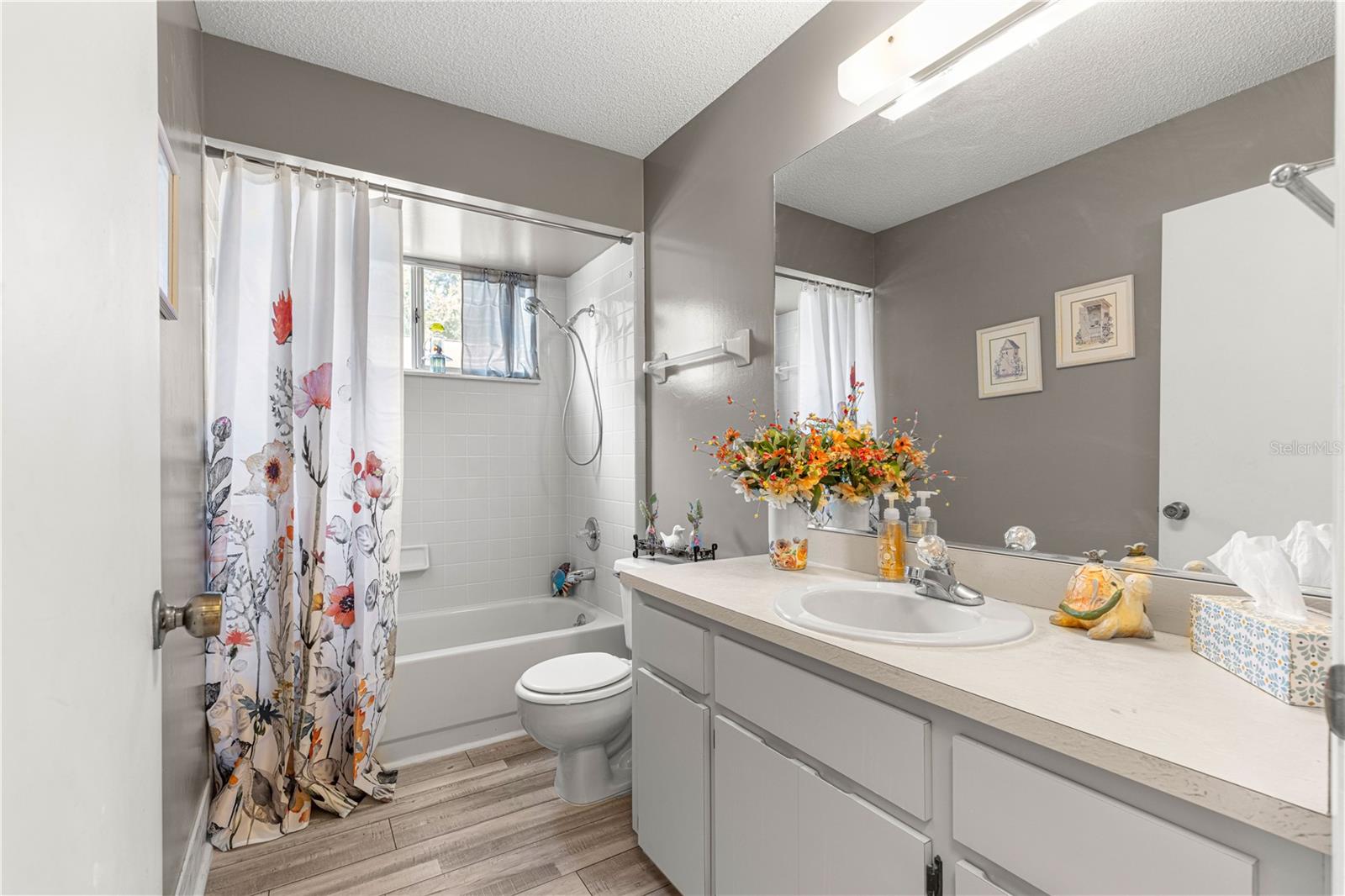 Image 70 of 83 For 10989 86th Avenue