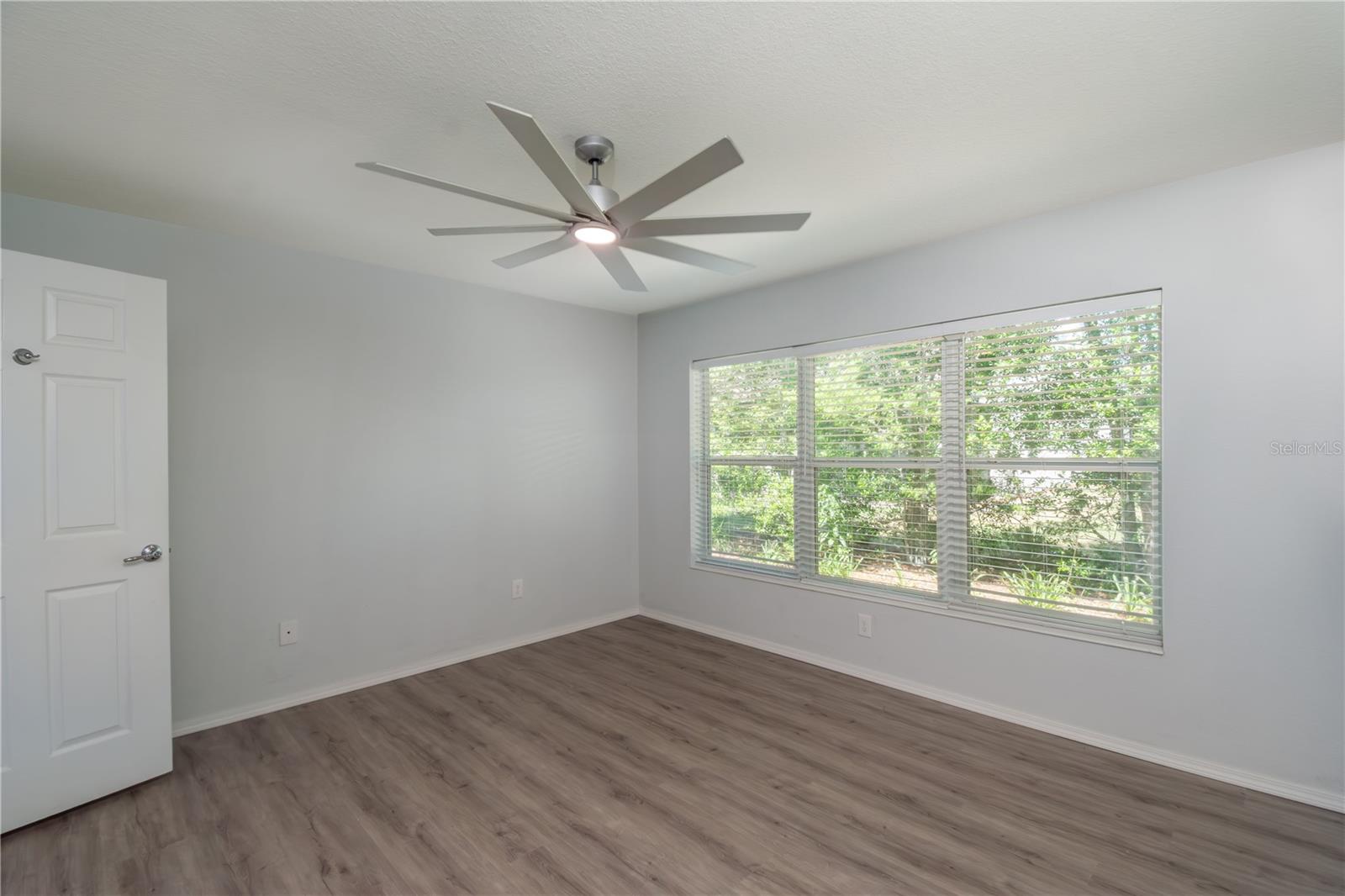 Image 21 of 36 For 7249 93rd Avenue
